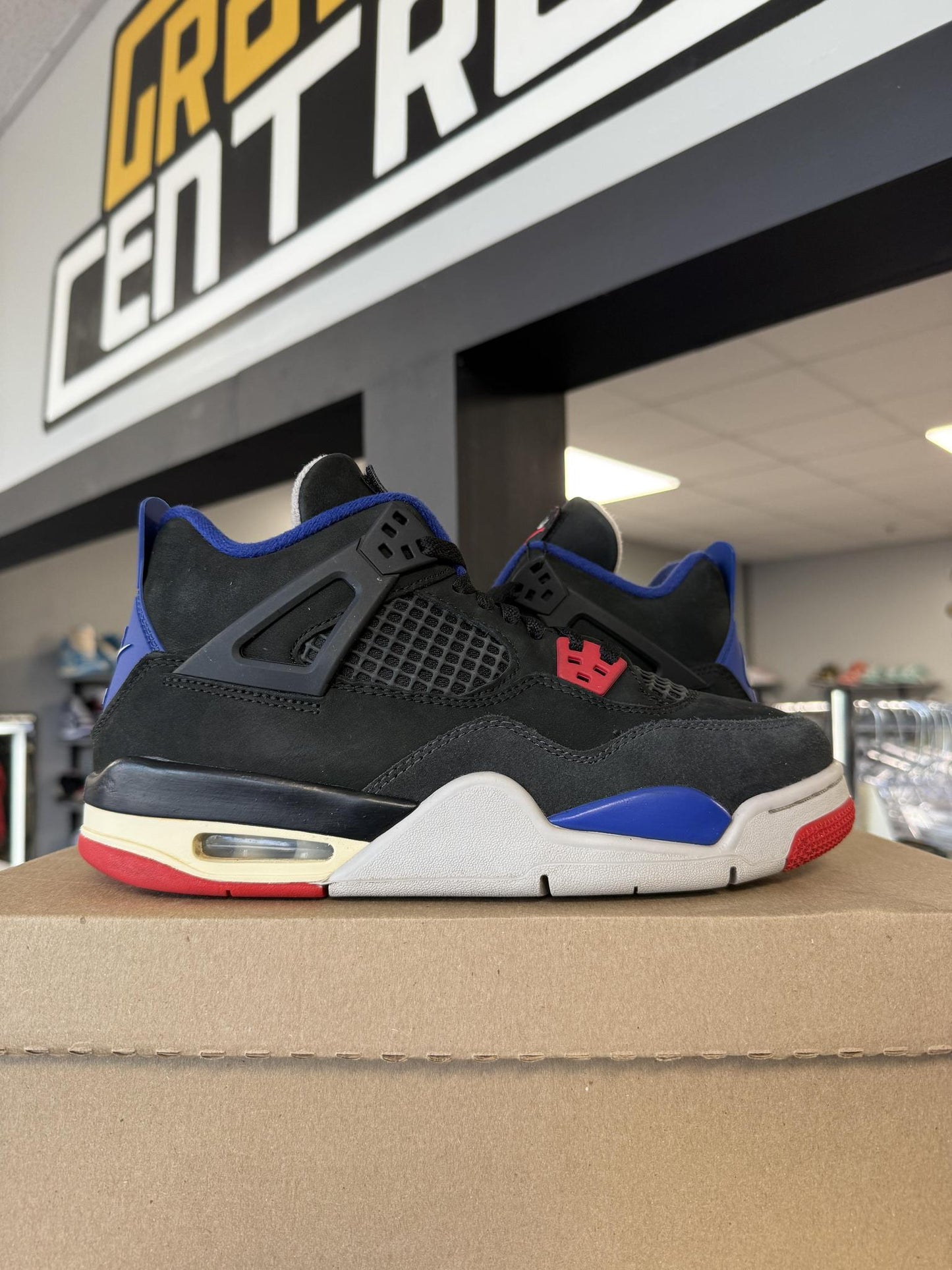 Jordan 4 "Rare Air" Used Size 7Y/8.5W