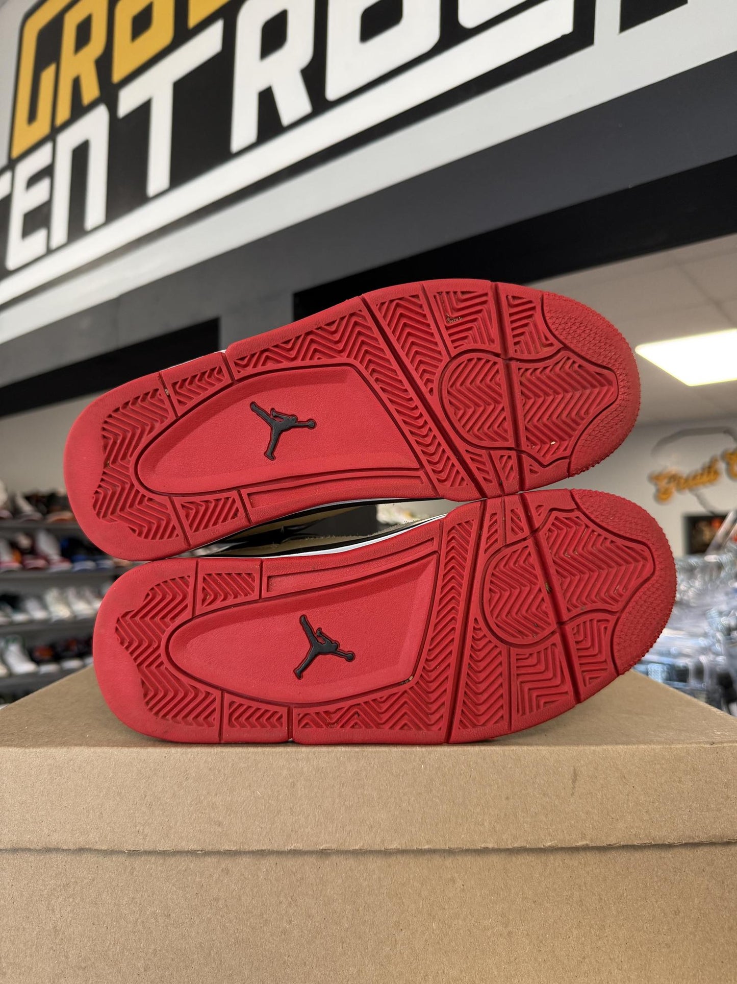 Jordan 4 Pizza Used Size 5Y/6.5W