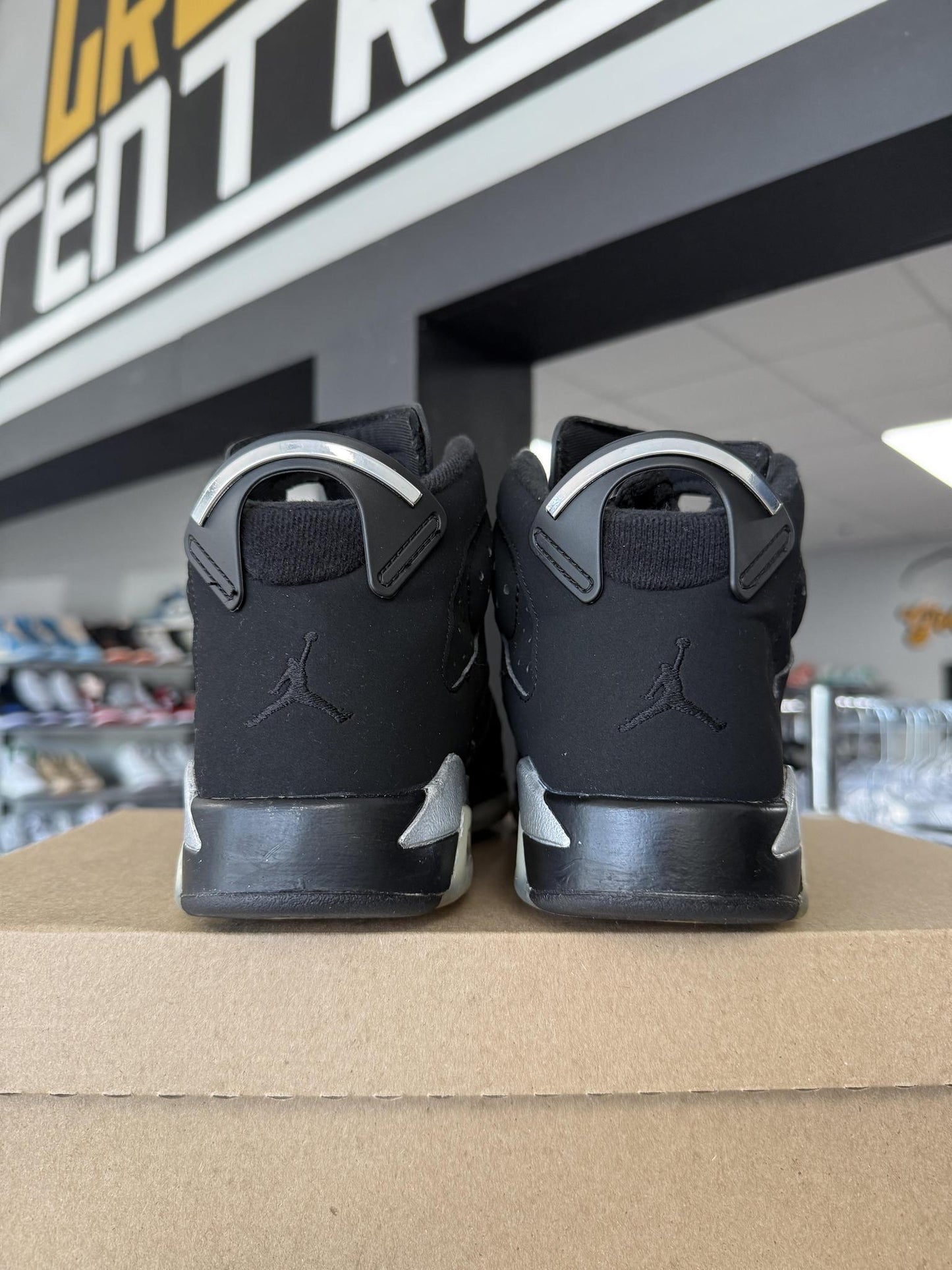 Jordan 6 "Chrome" Used Size 6Y/7.5W