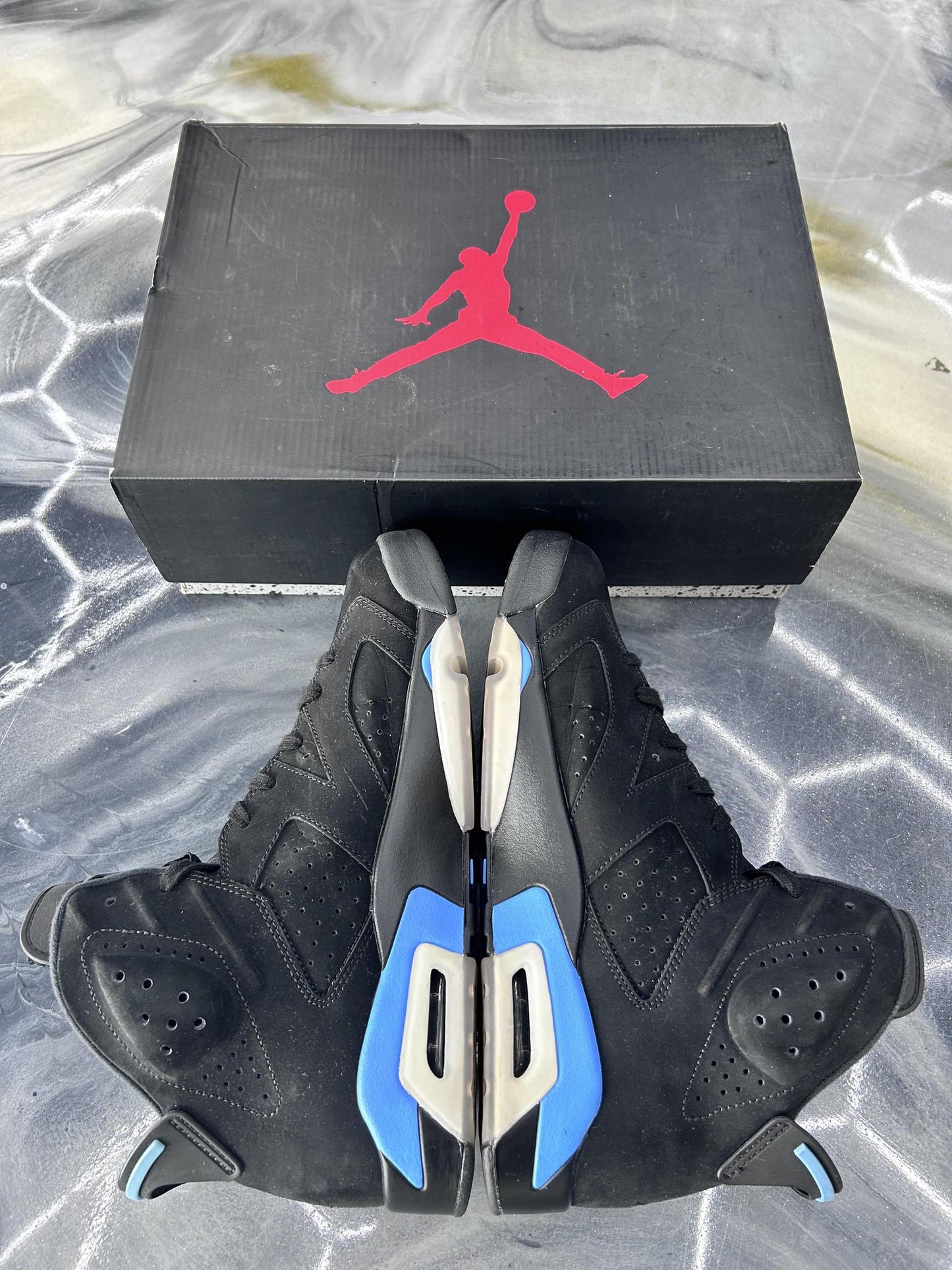 Jordan 6 "UNC" Used Size 10.5