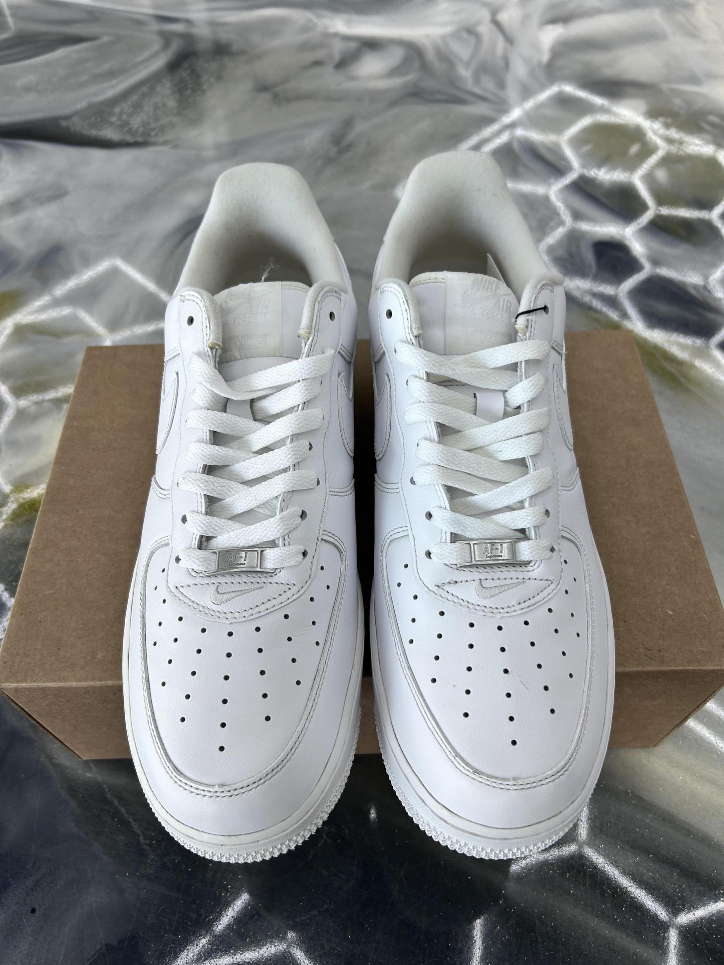 Nike Air Force 1 Low x Supreme "White" Used Size 12