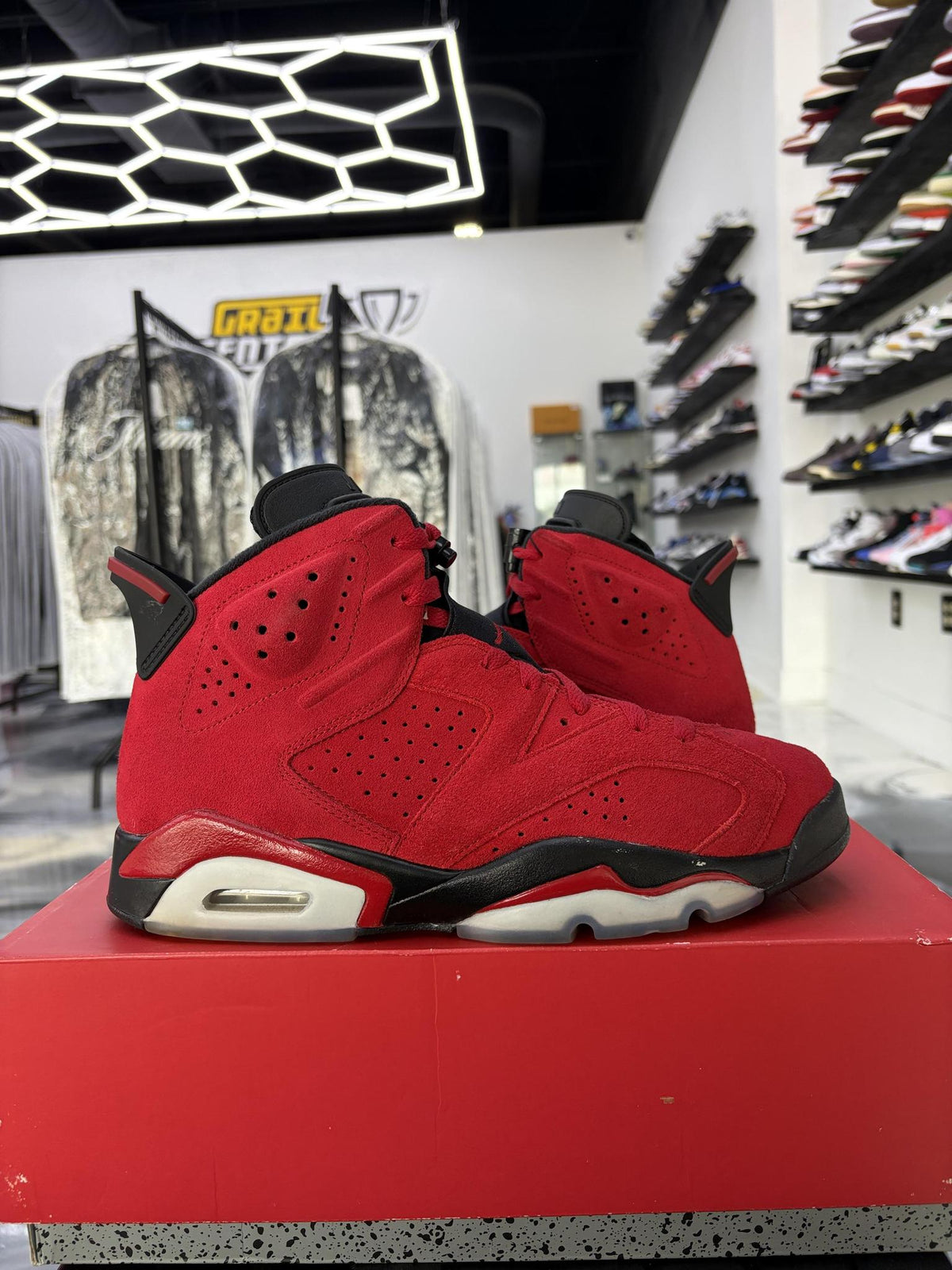 Jordan 6 "Toro Bravo" Used Size 9.5