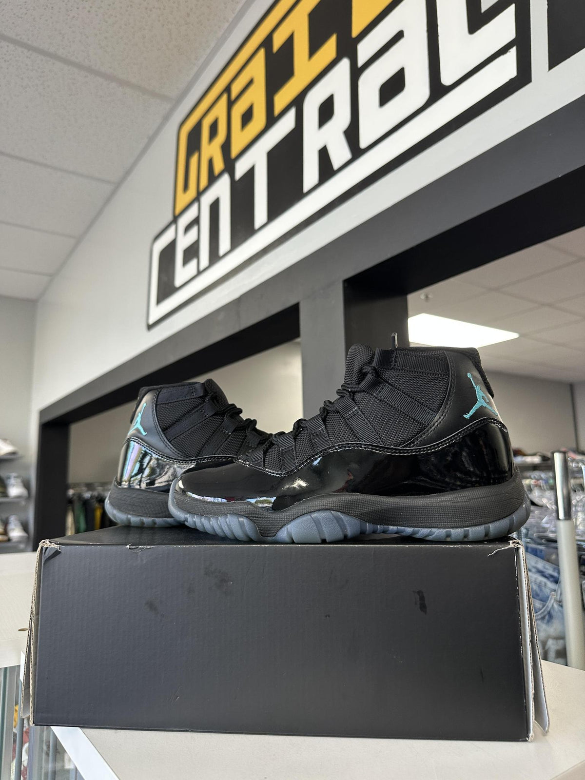 Jordan 11 Gamma Used