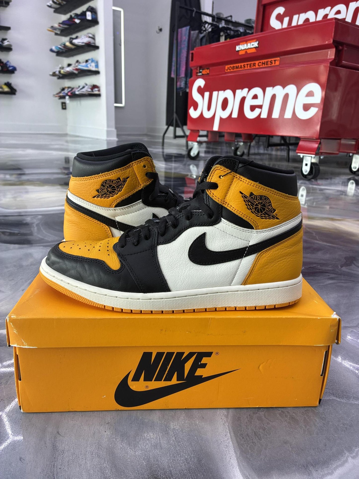 Jordan 1 "Taxi" Used Size 11.5