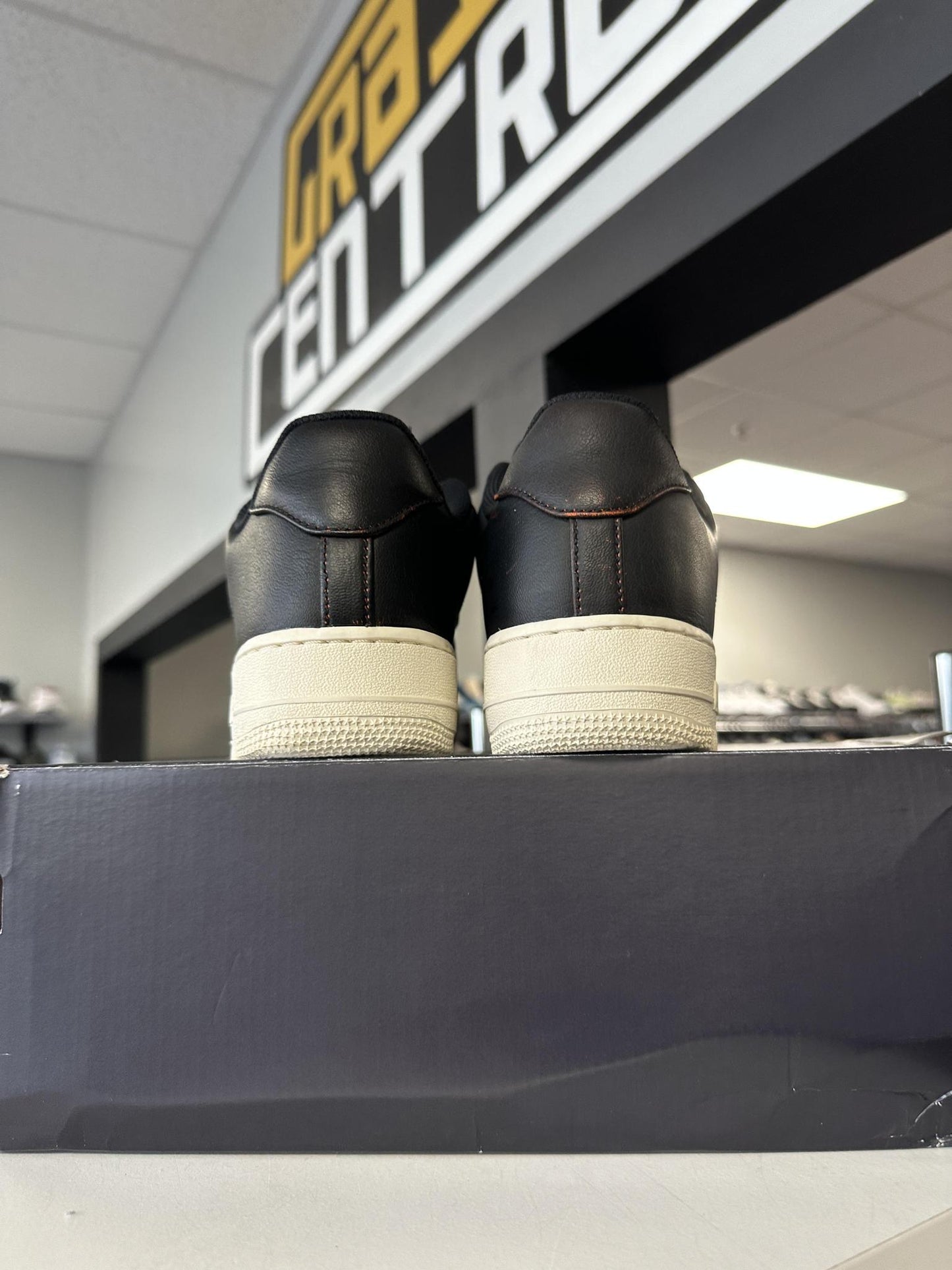 Nike AF1 Low "Rub Away Black" Used Size 9
