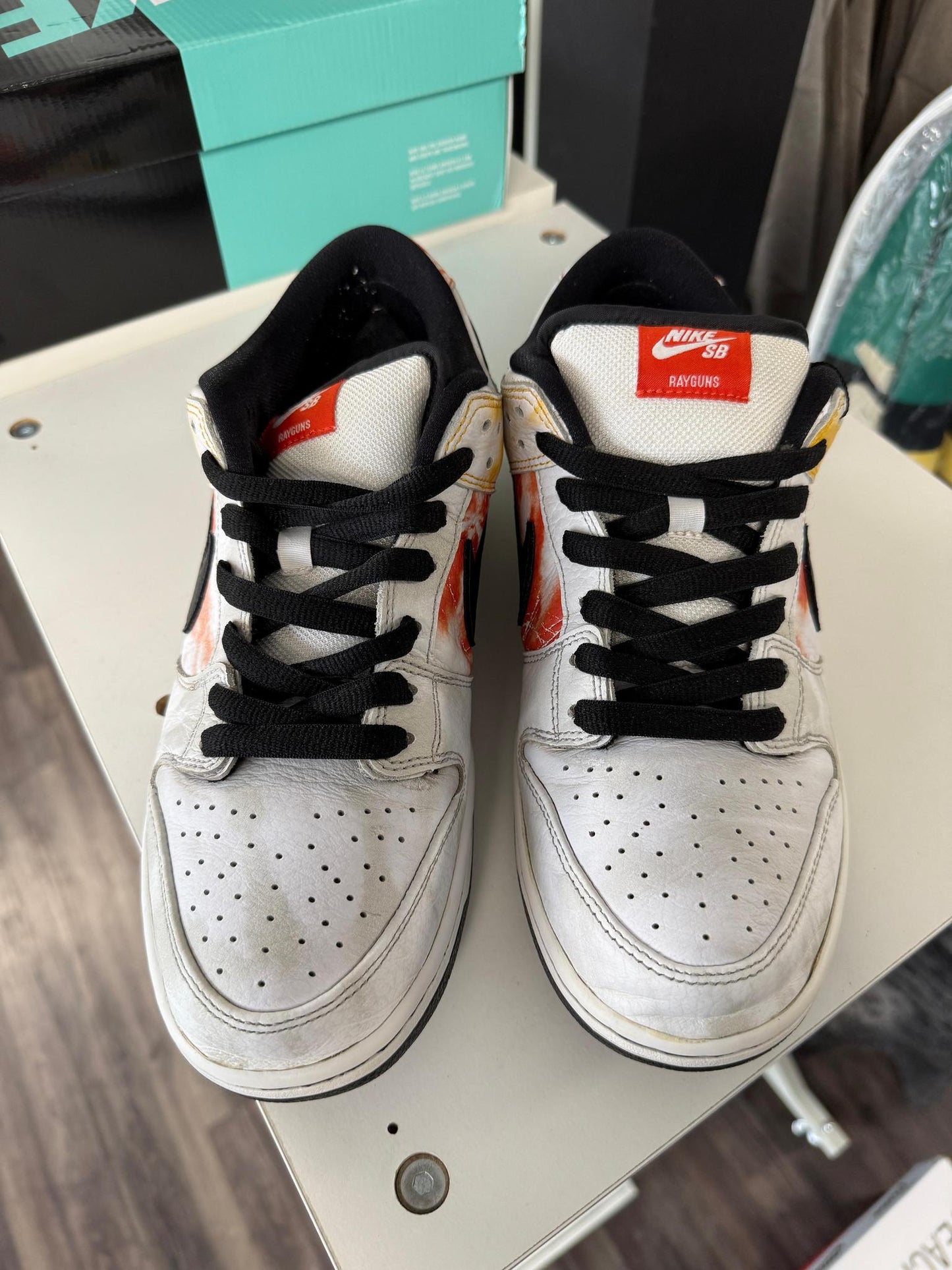 Dunk Low SB "Raygun" Used Size 10