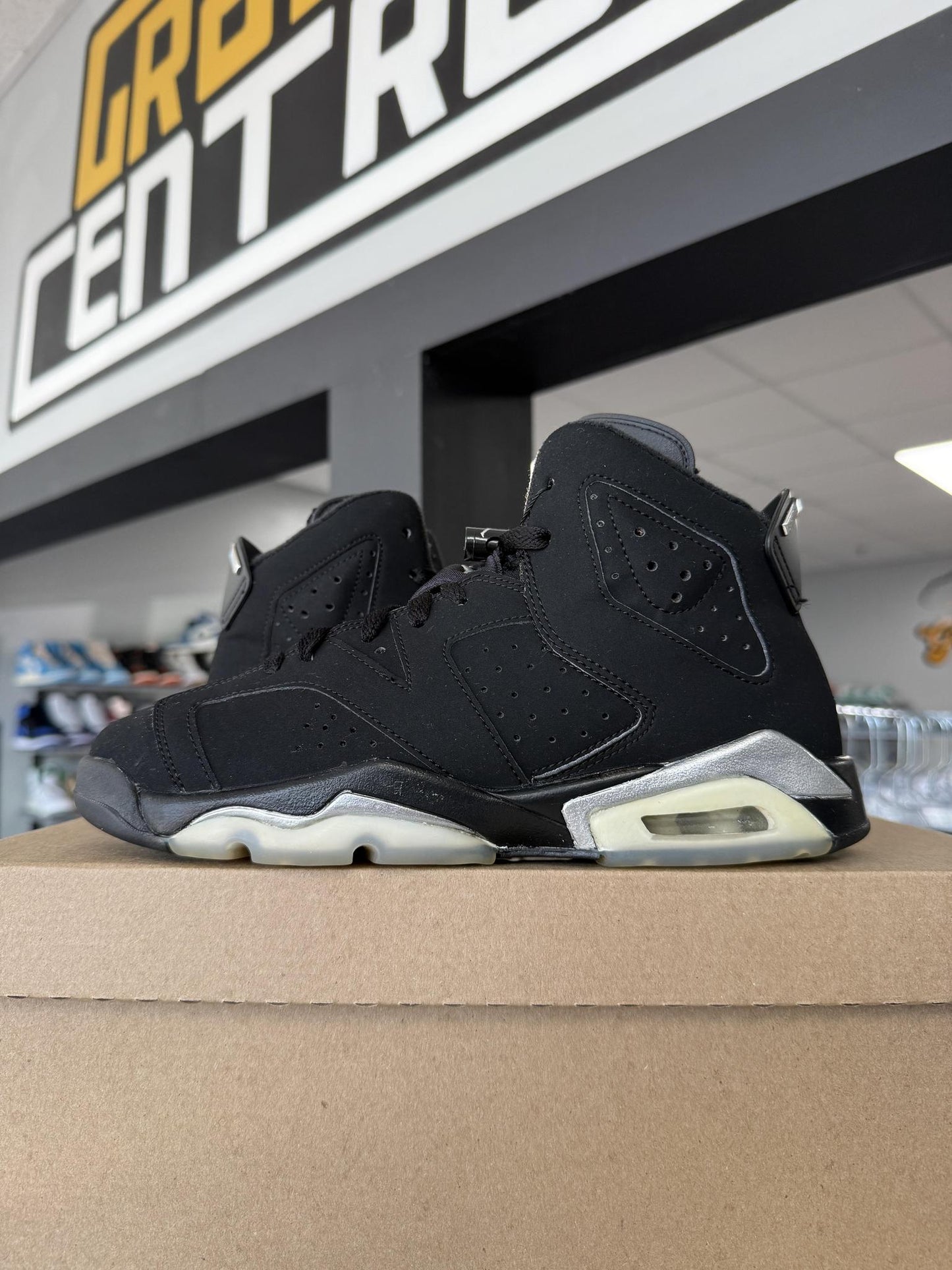 Jordan 6 "Chrome" Used Size 6Y/7.5W
