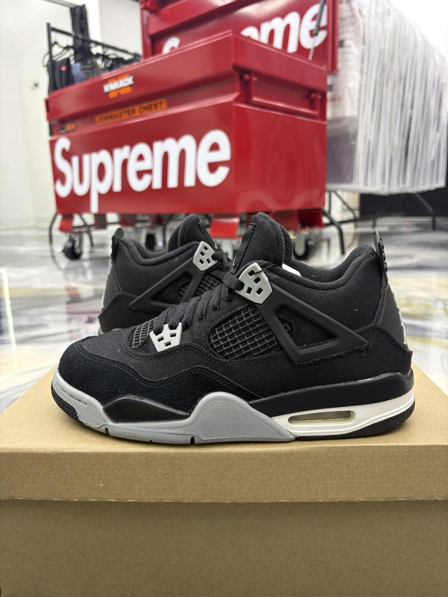 Jordan 4 "Black Canvas" Used Size 7Y/8.5W
