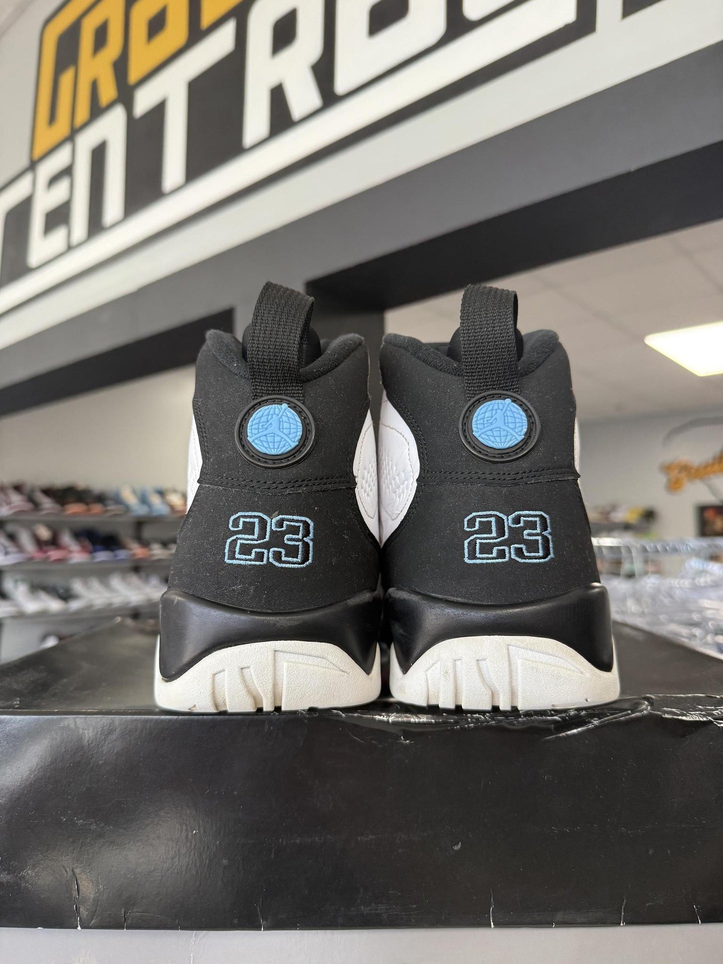 Jordan 9 "University Blue" Used Size 11.5