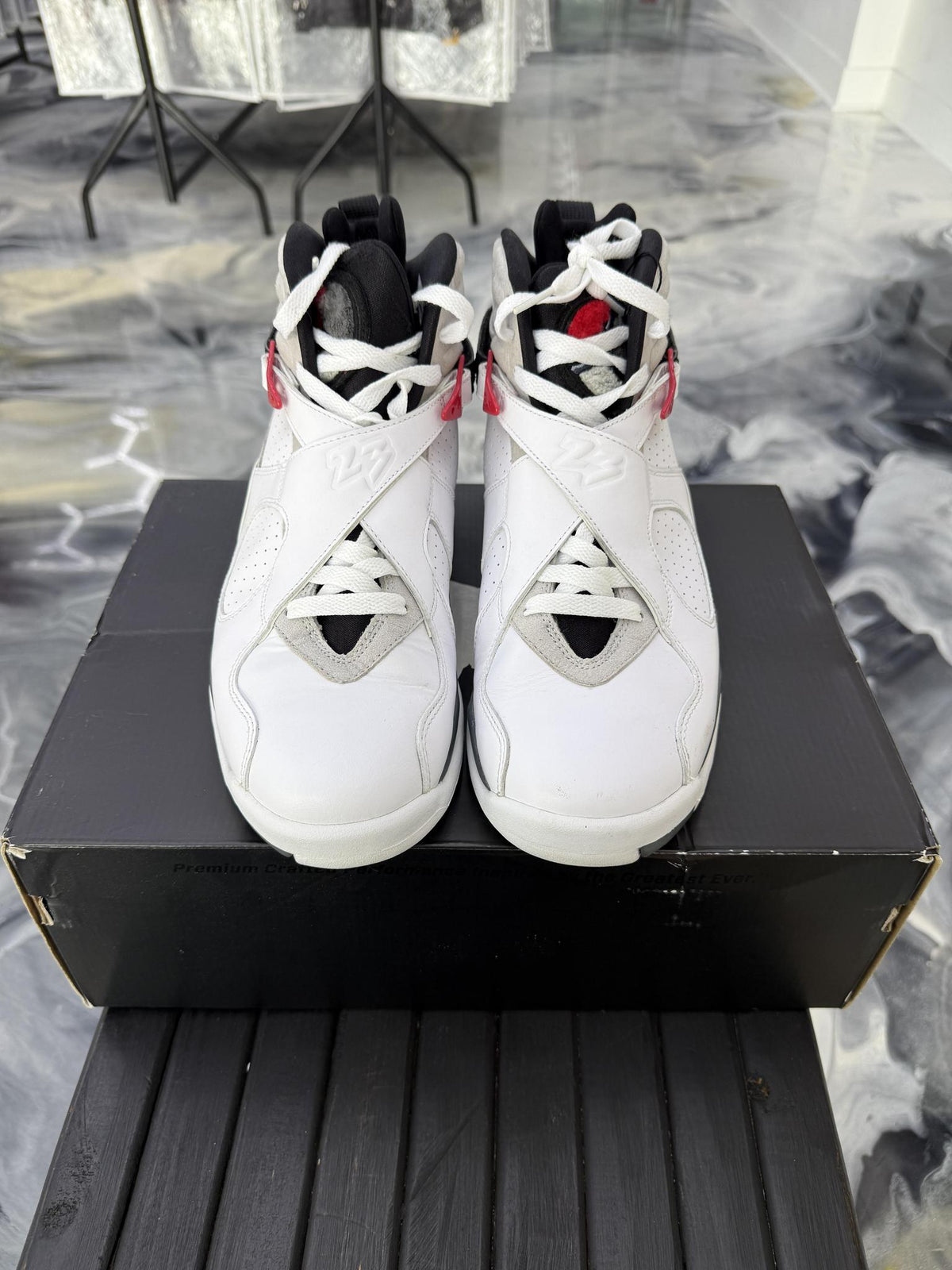 Jordan 8 "Bugs Bunny" (2013) Used Size 9.5