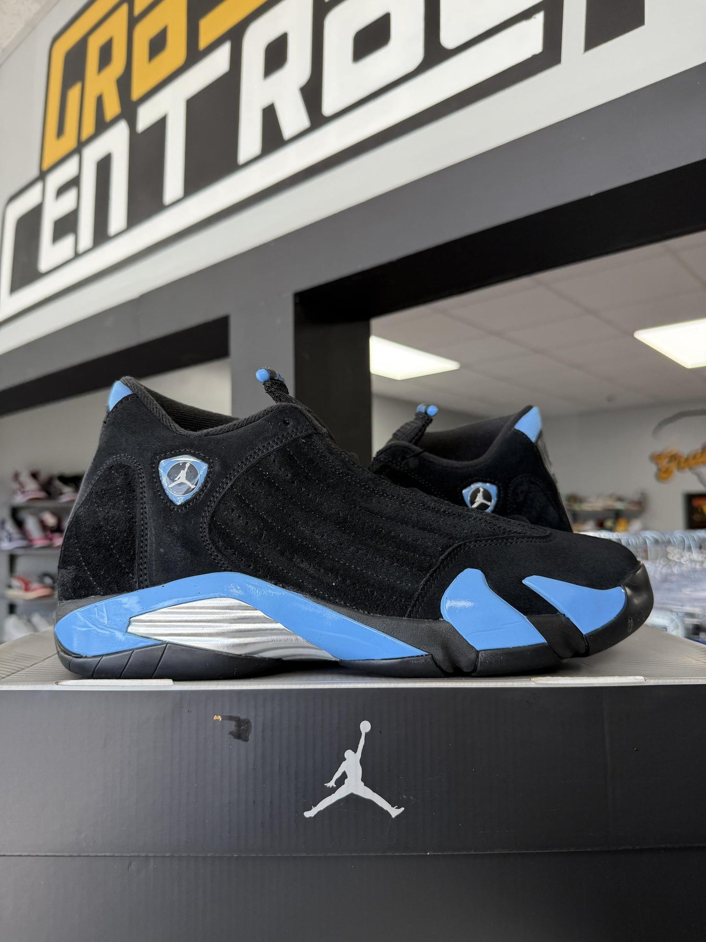 Jordan 14 "University Blue" Used Size 12