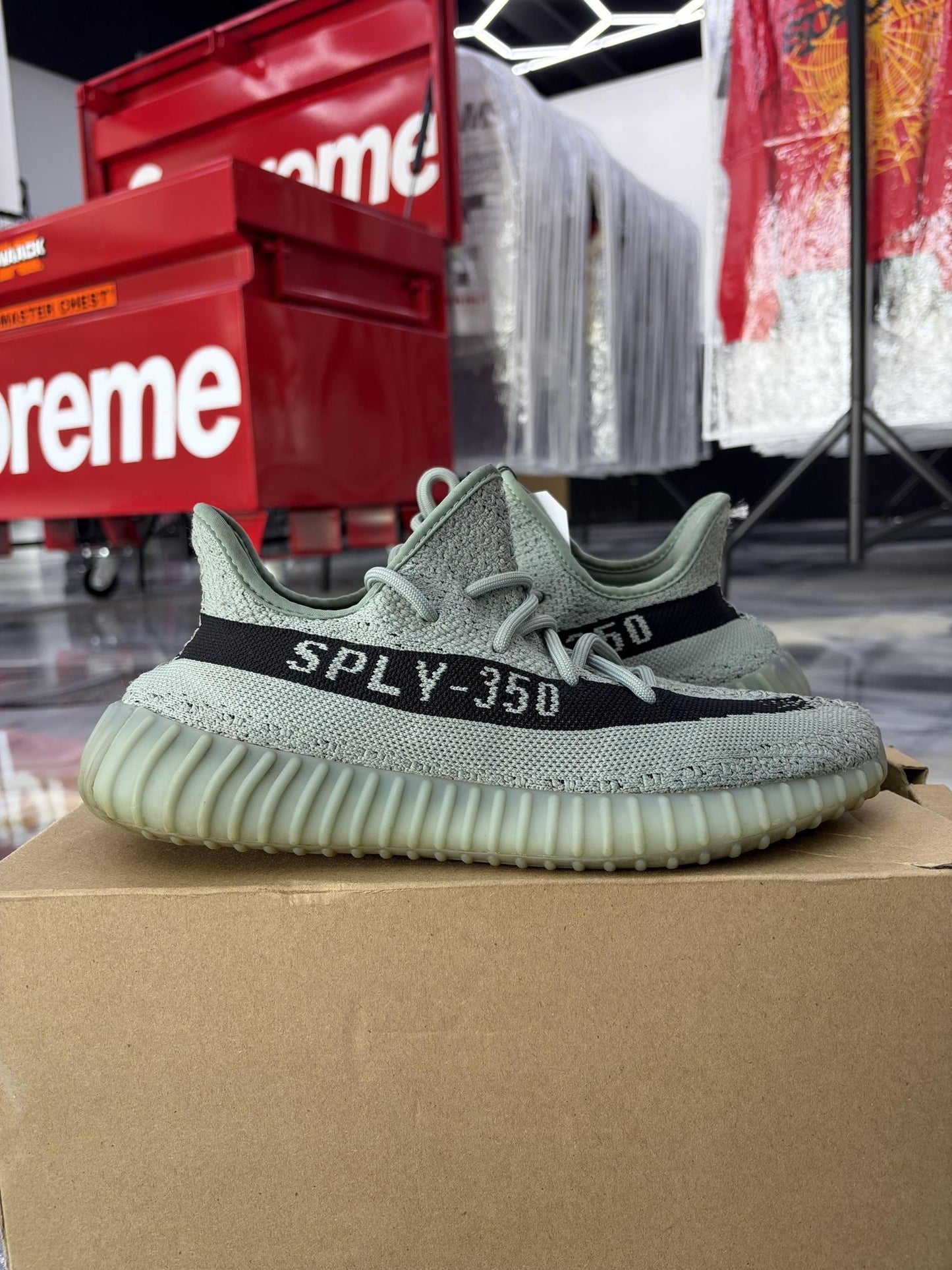 Yeezy 350 "Salt" Used Size 8