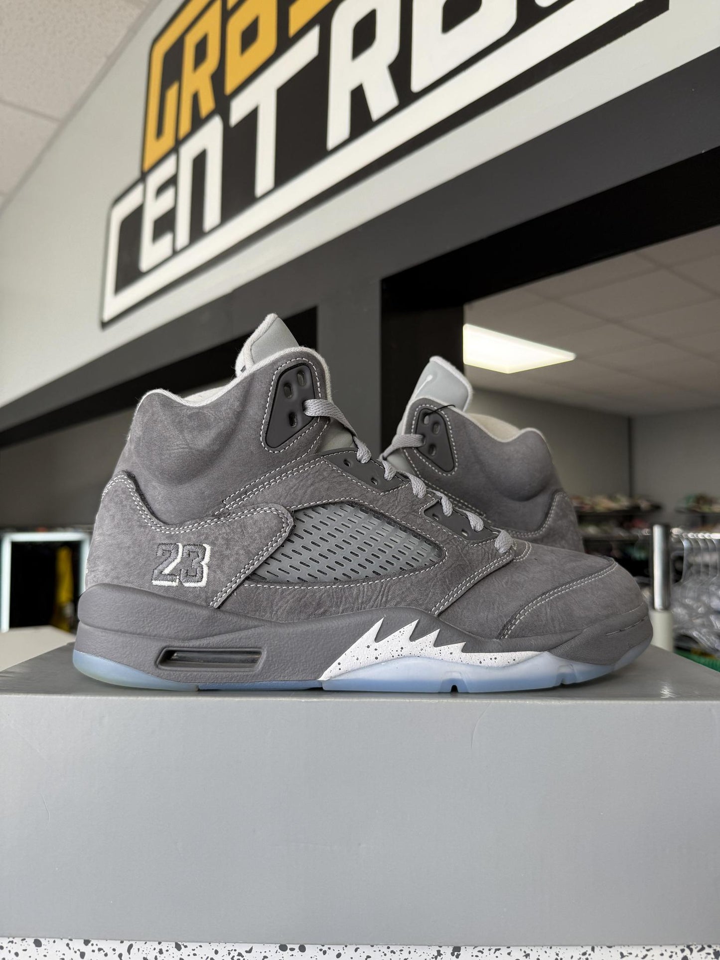 Jordan 5 "Wolf Grey" Used Size 9.5