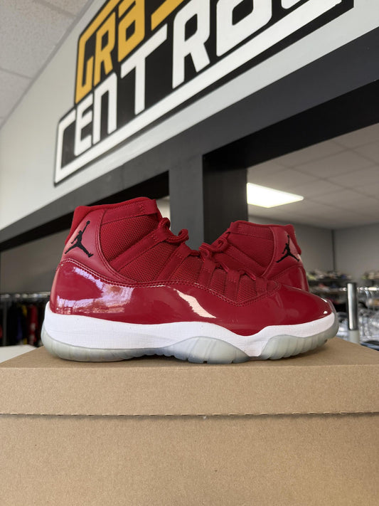 Jordan 11 "Win Like '96" Used Size 9