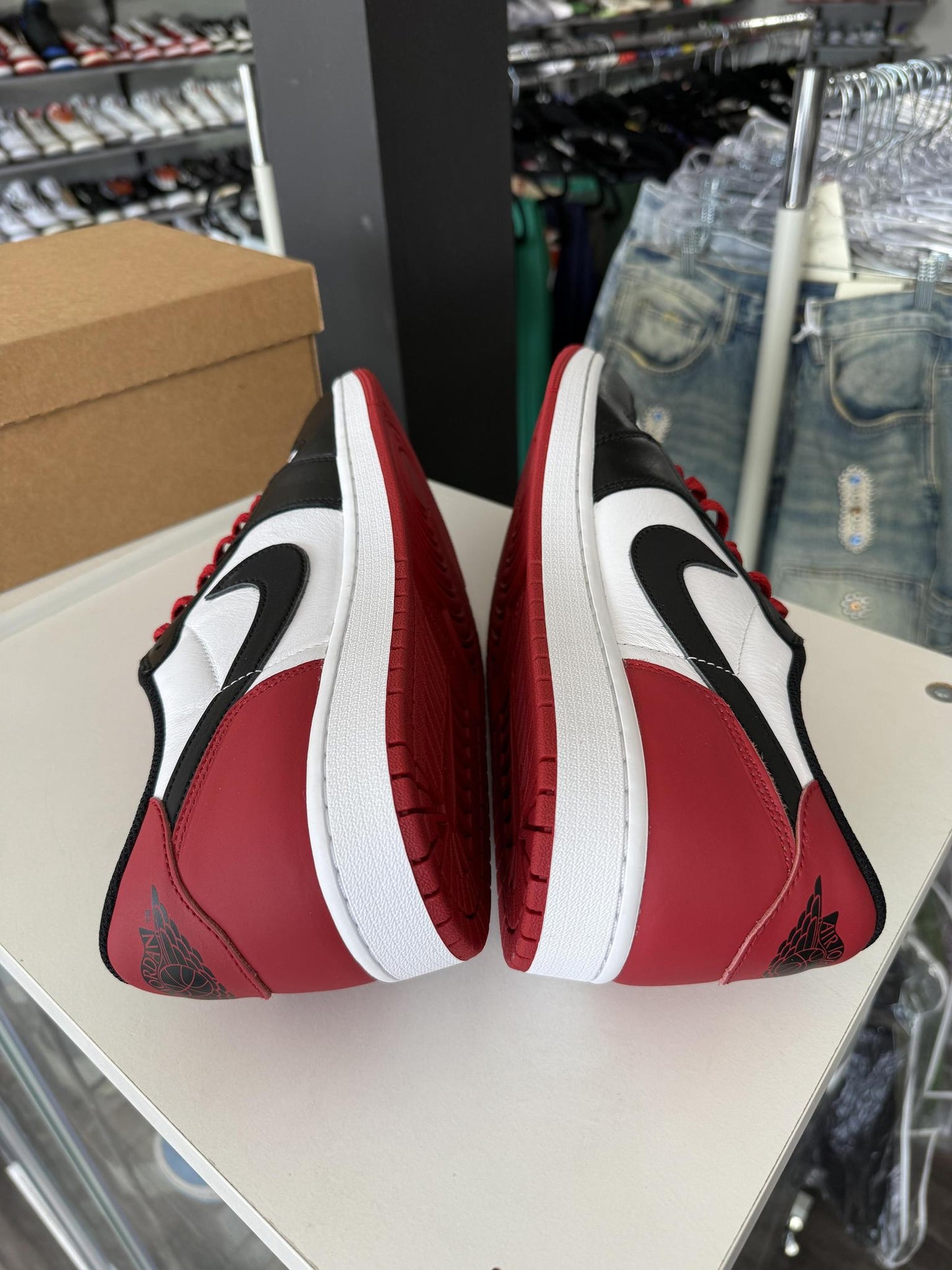 Jordan 1 Low "Black Toe" Used Size 14