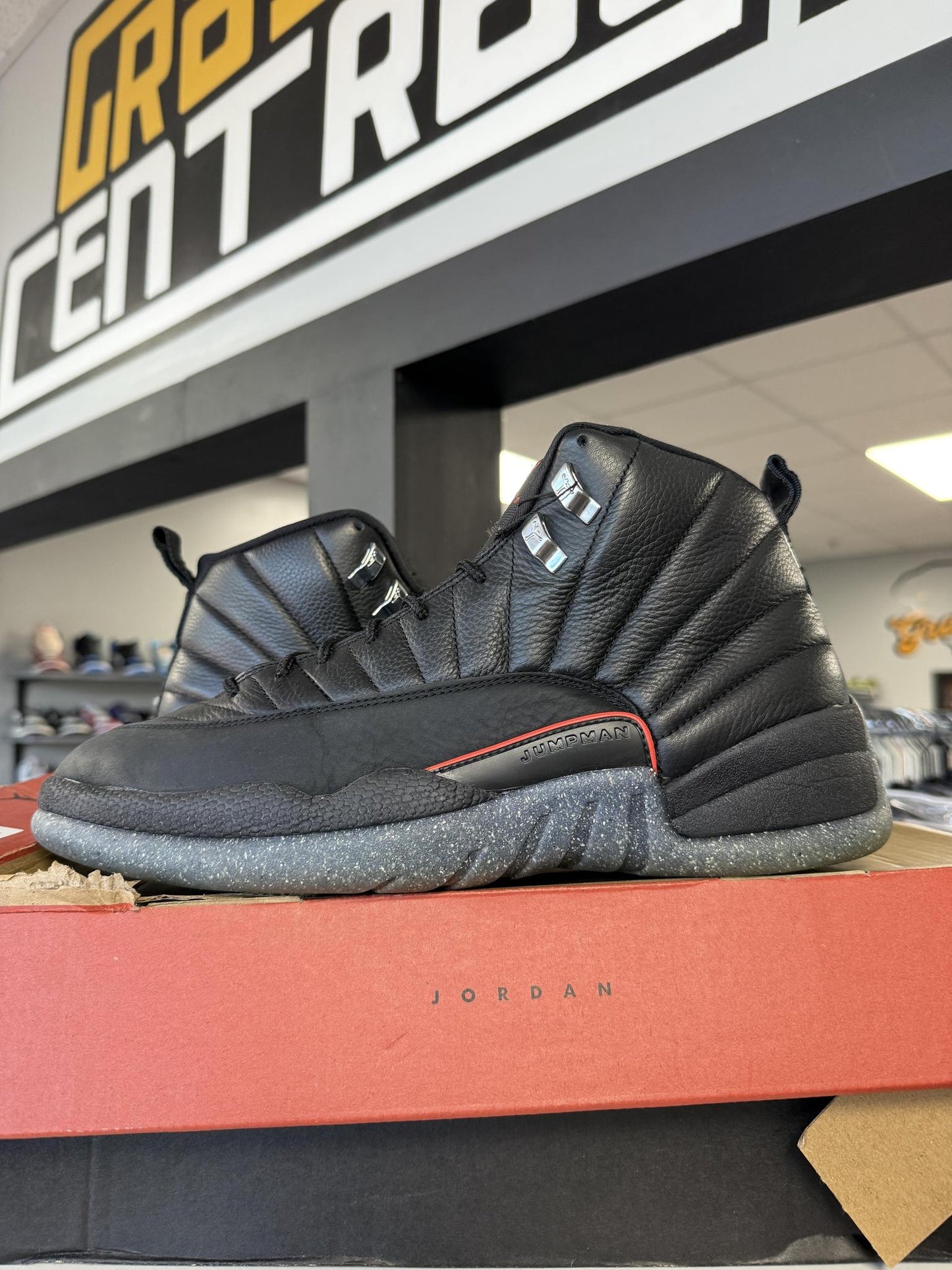 Jordan 12 "Utility" Used Size 12