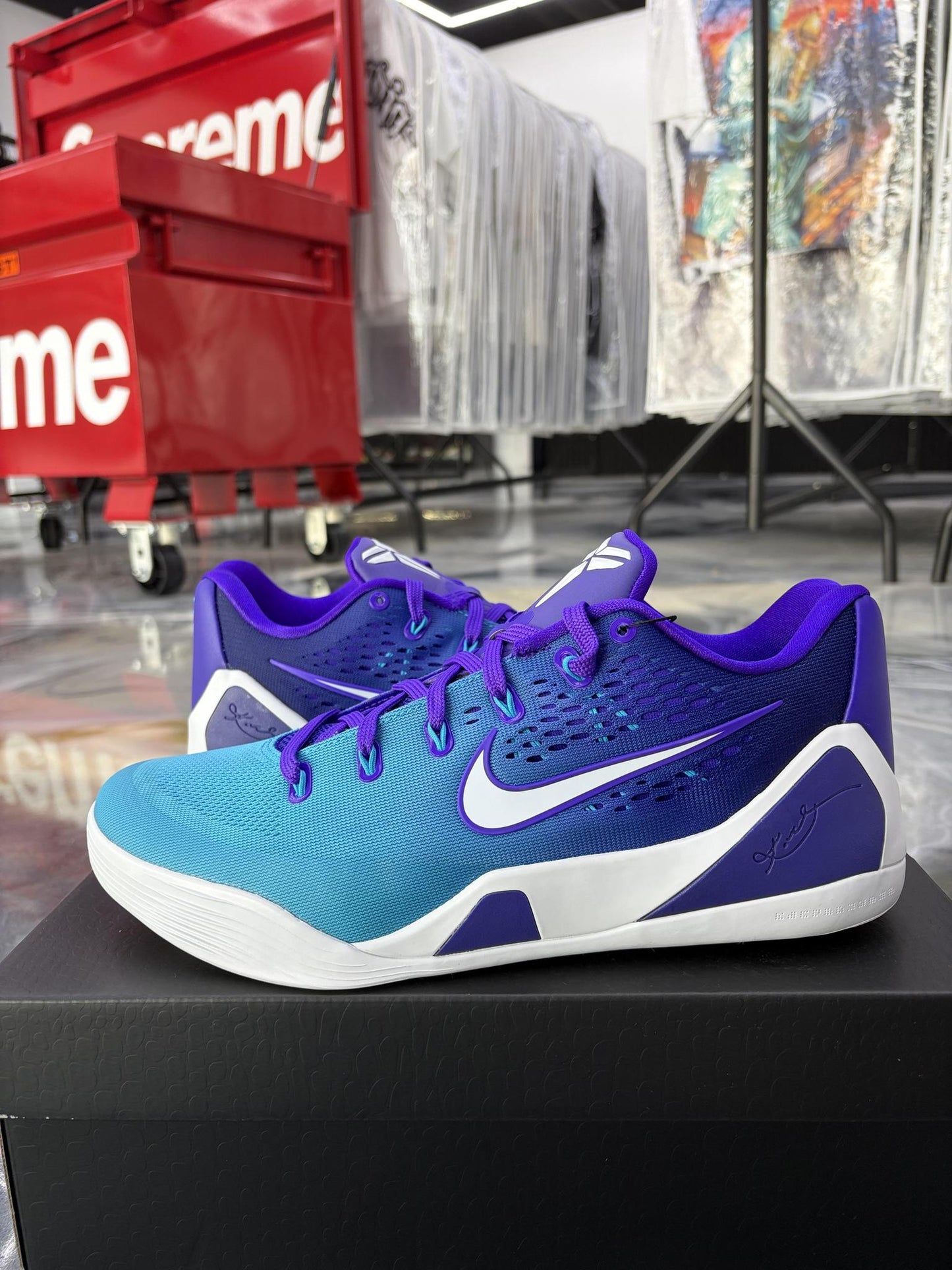 Nike Kobe 9 Elite Low "Hornets" Used Size 11