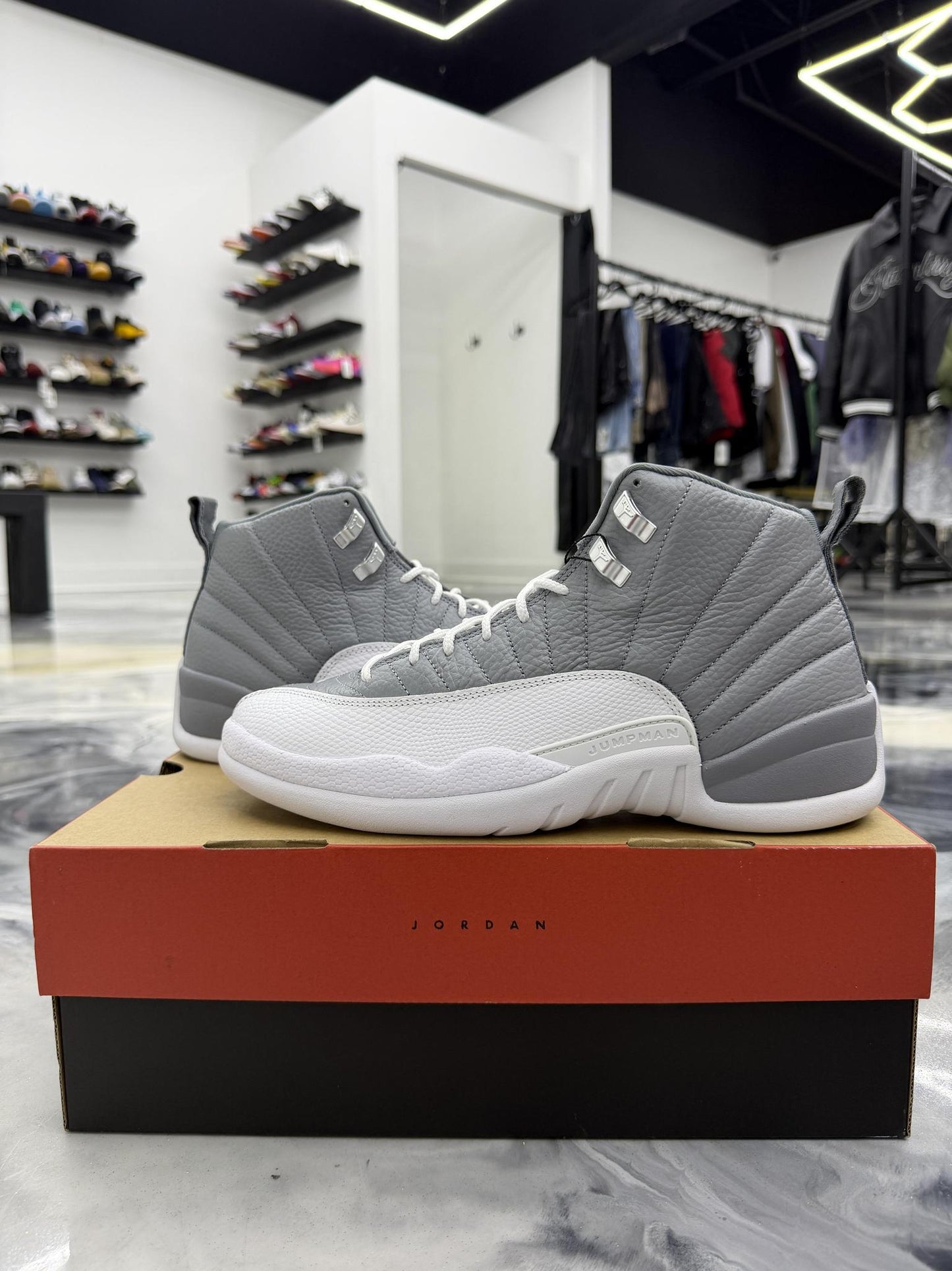 Jordan 12 "Stealth" Used Size 10