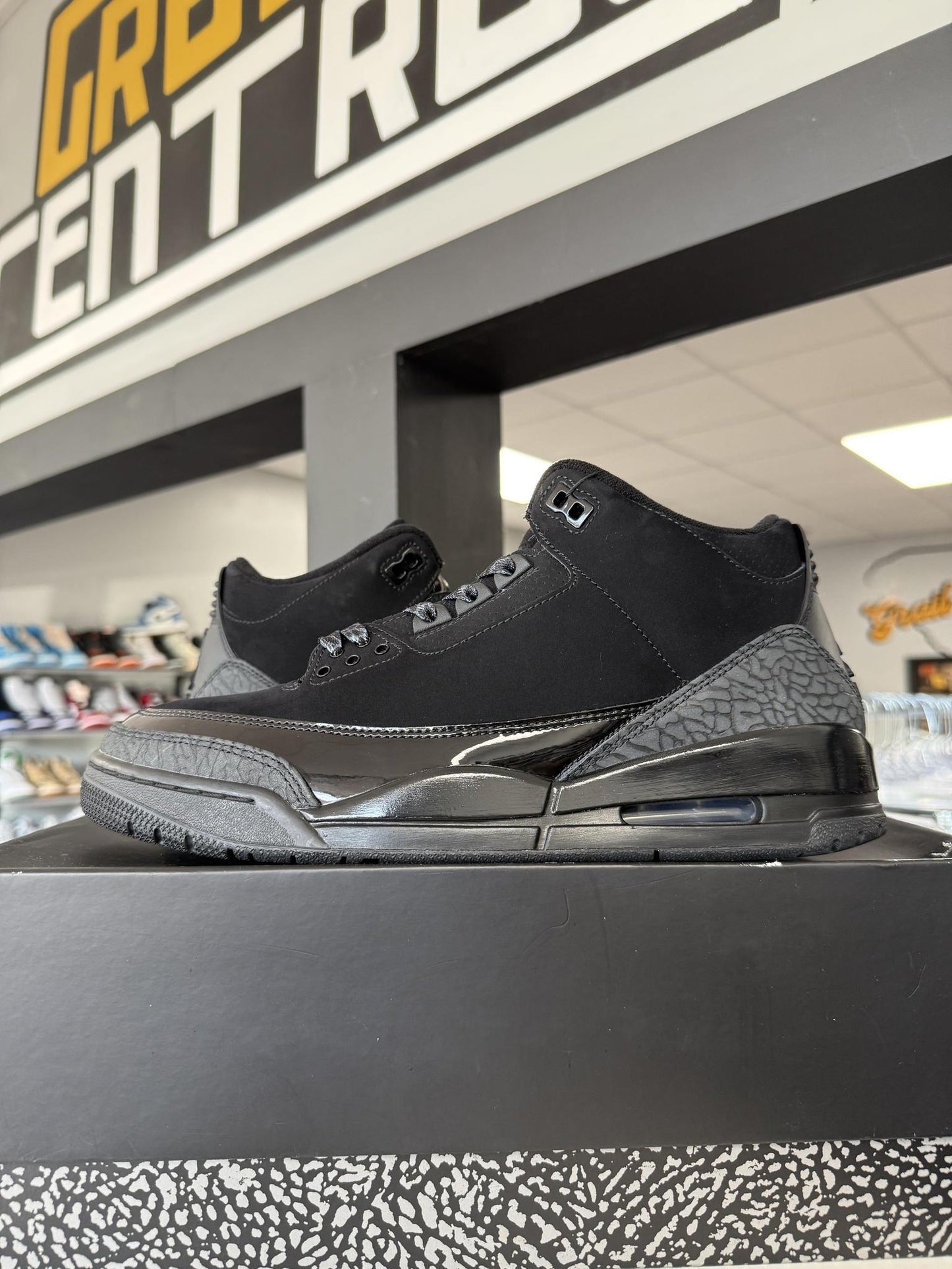 Jordan 3 "Black Cat" Used Size 10.5