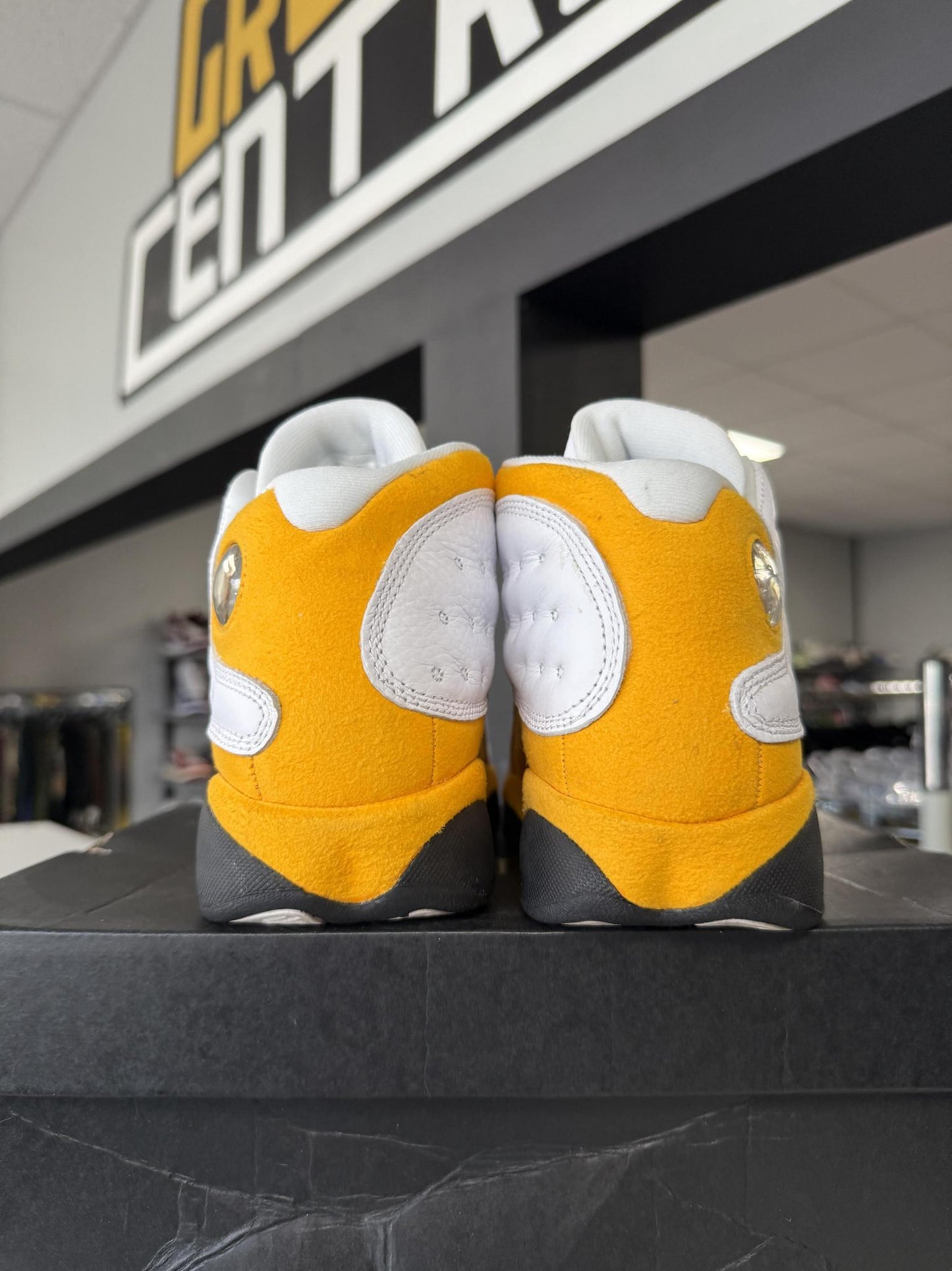 Jordan 13 "Del Sol" Used Size 7Y/8.5W