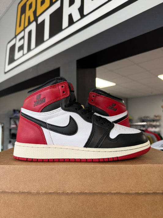 Jordan 1 "Black Toe Reimagined" Used Size 4.5Y/6W
