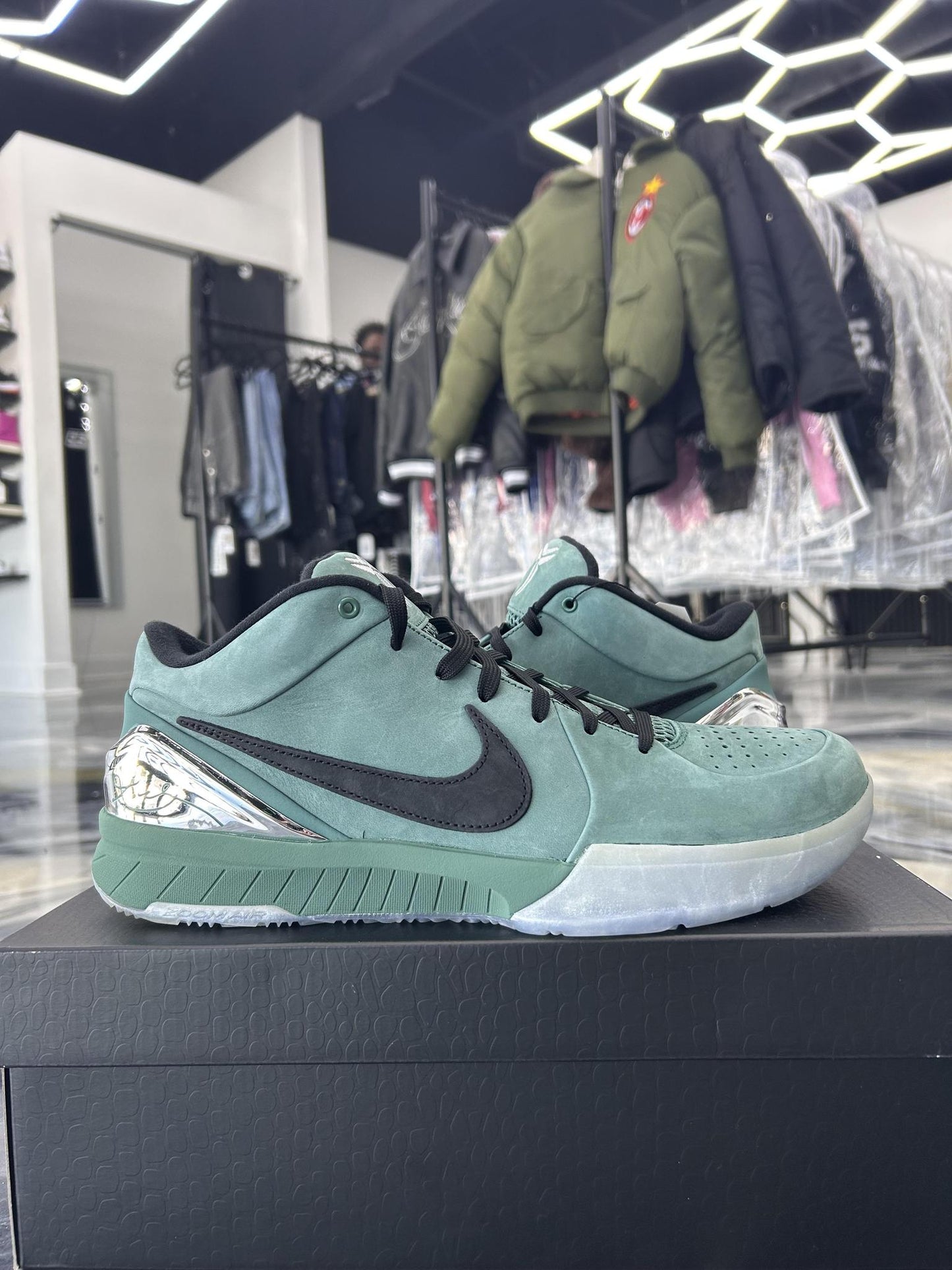 Nike Kobe 4 Protro "Girl Dad" Used Size 12