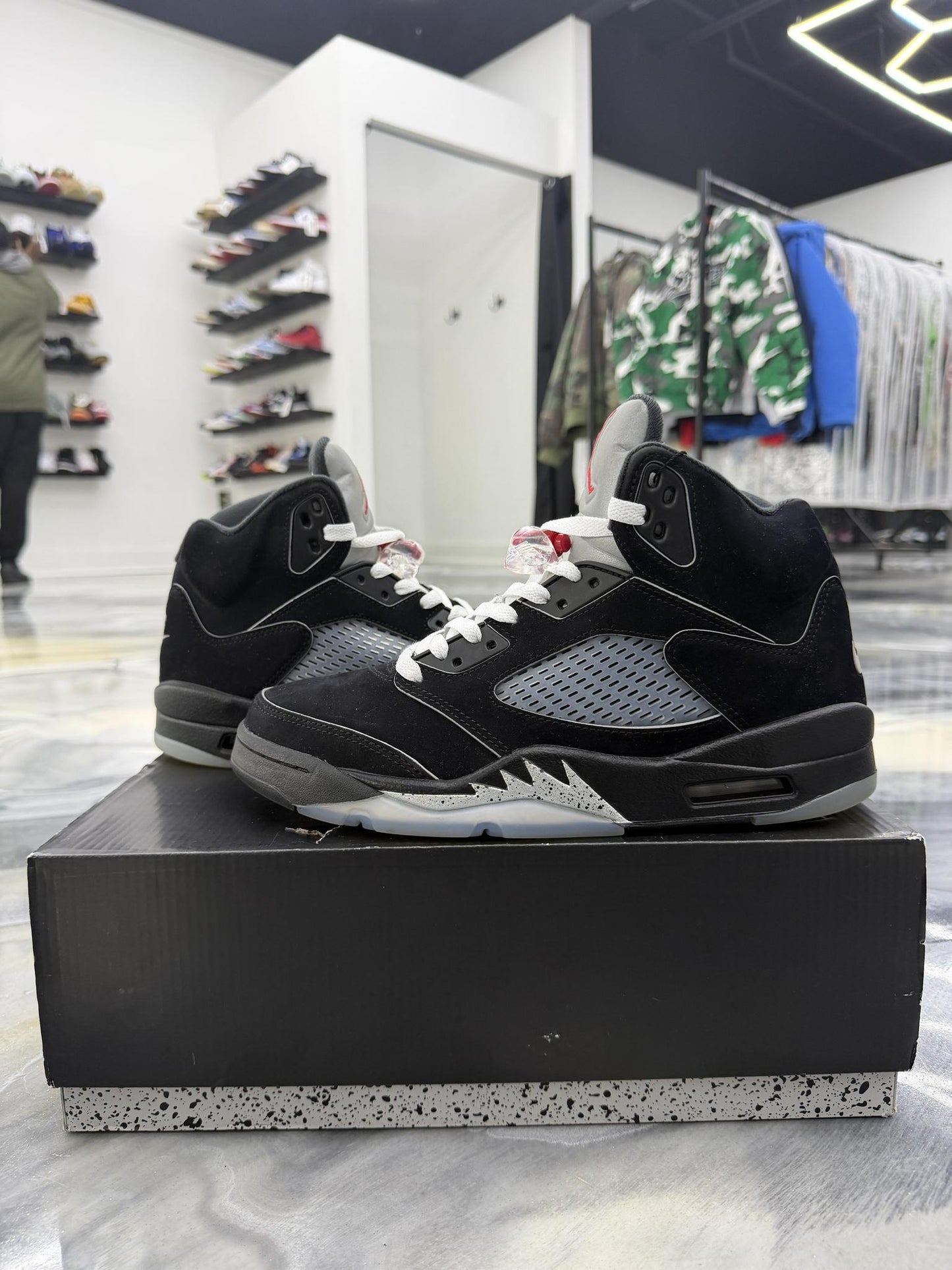 Jordan 5 Metallic Used Size 9