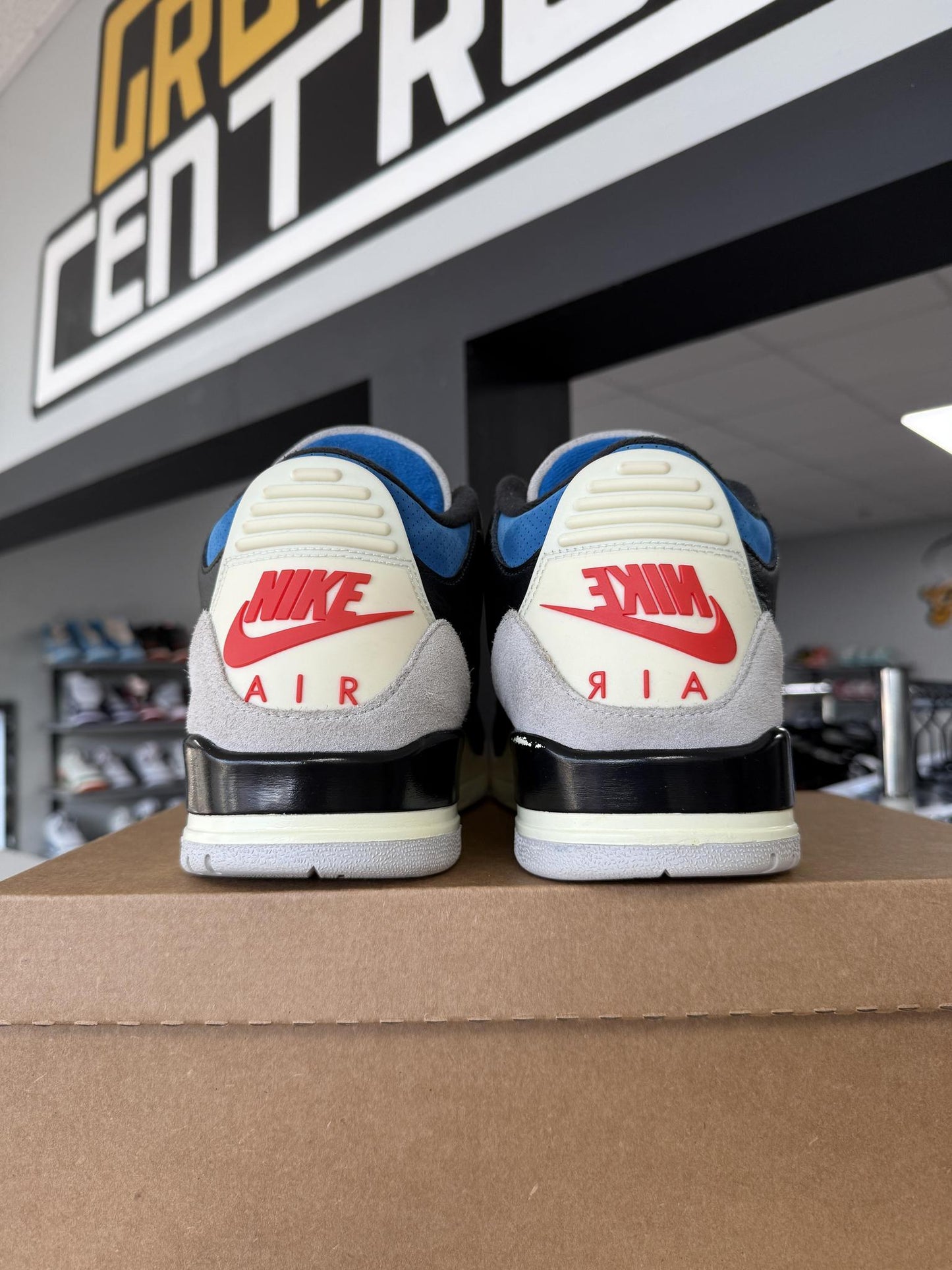 Jordan 3 "Rare Air" Used Size 13