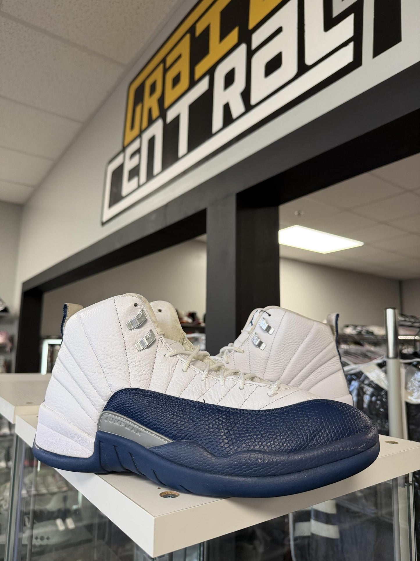 Jordan 12 "French Blue" Used Size 11.5