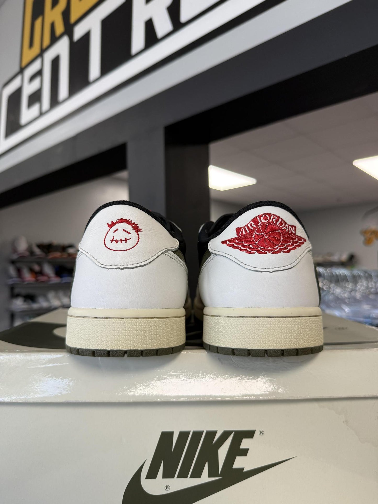 Jordan 1 Low Travis Scott "Olive" Used Size 14