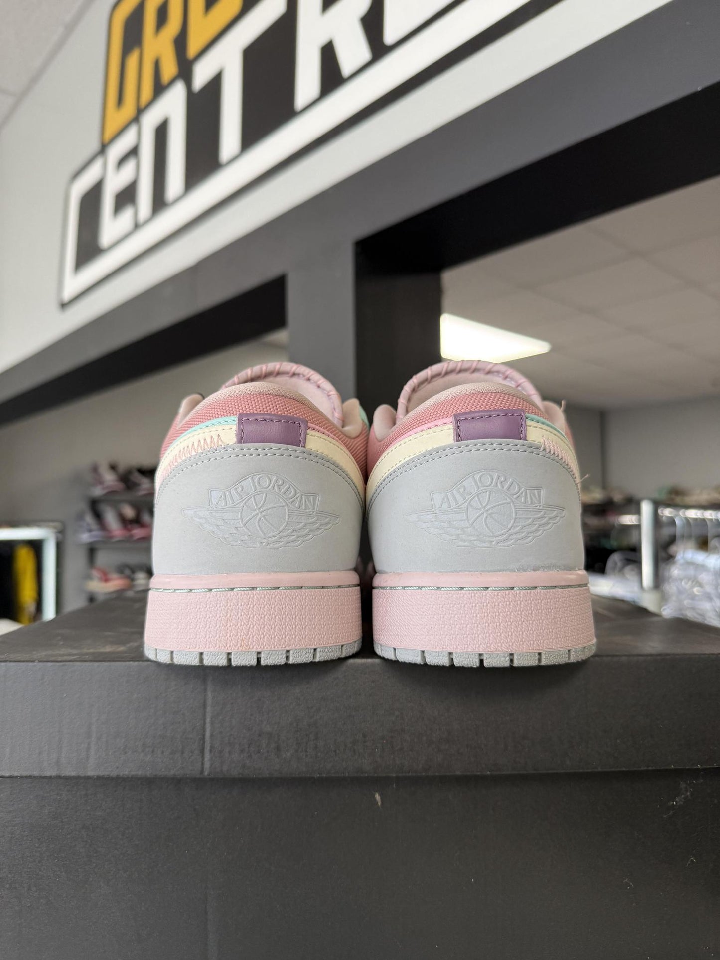 Jordan 1 Low "Easter" Used Size 13