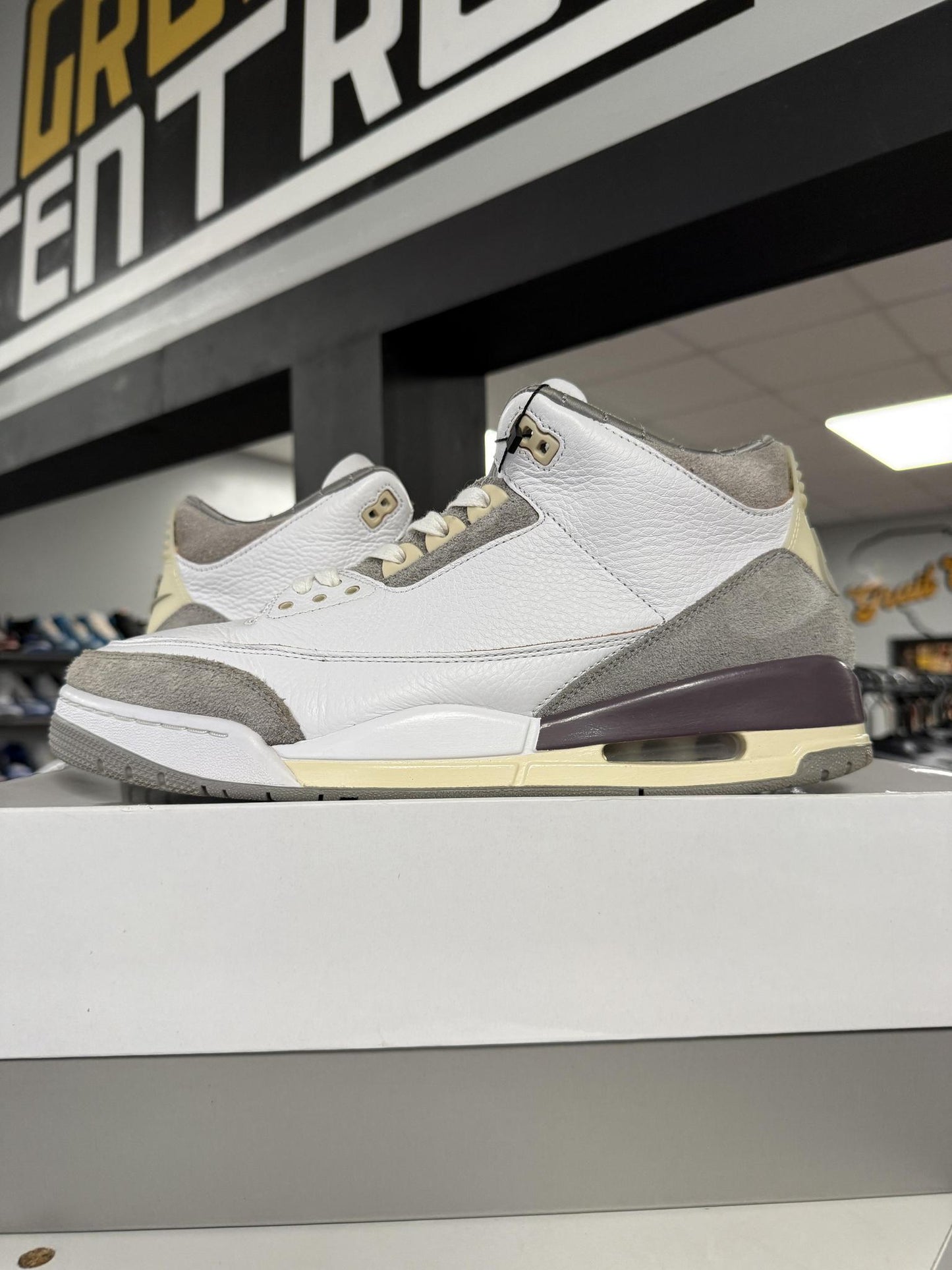 Jordan 3 A Ma Maniere "White" Used Size 13