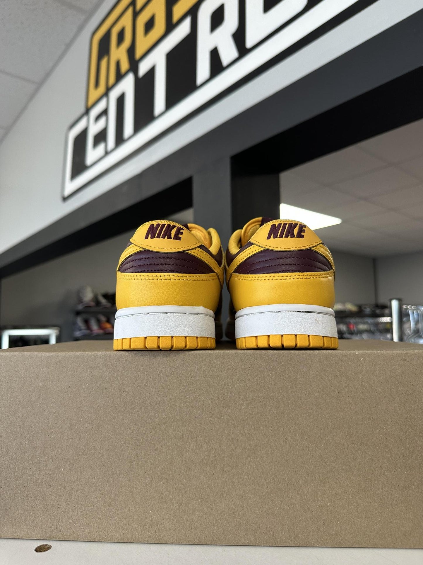 Nike Dunk Low "Arizona State" Used Size 9.5