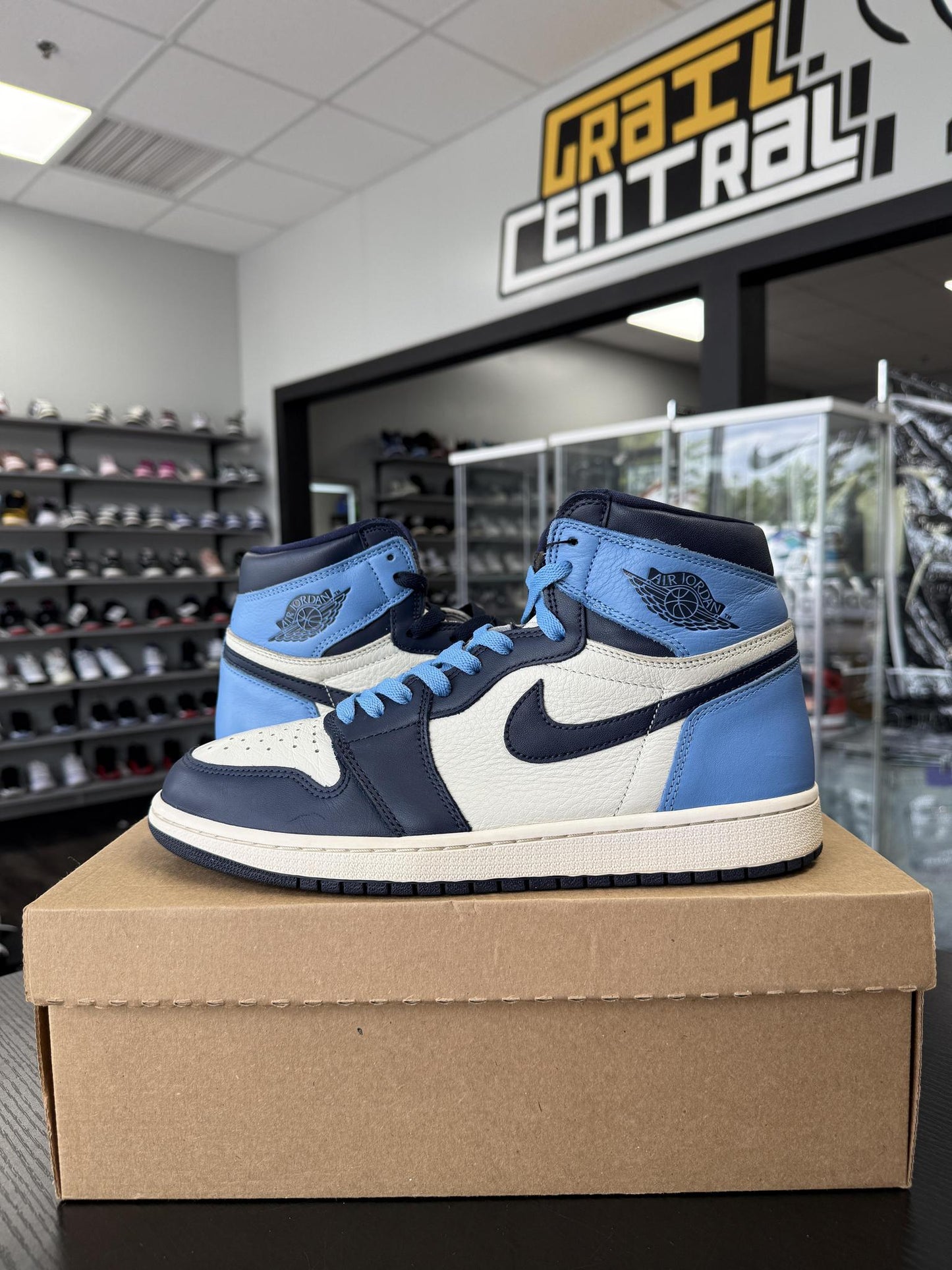 Jordan 1 "Obsidian" Used Size 11