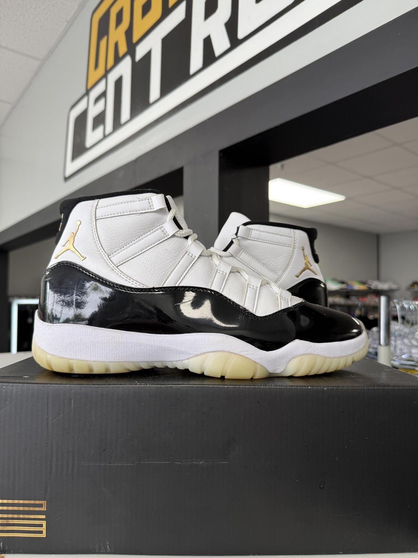 Jordan 11 "Gratitude" Used Size 11