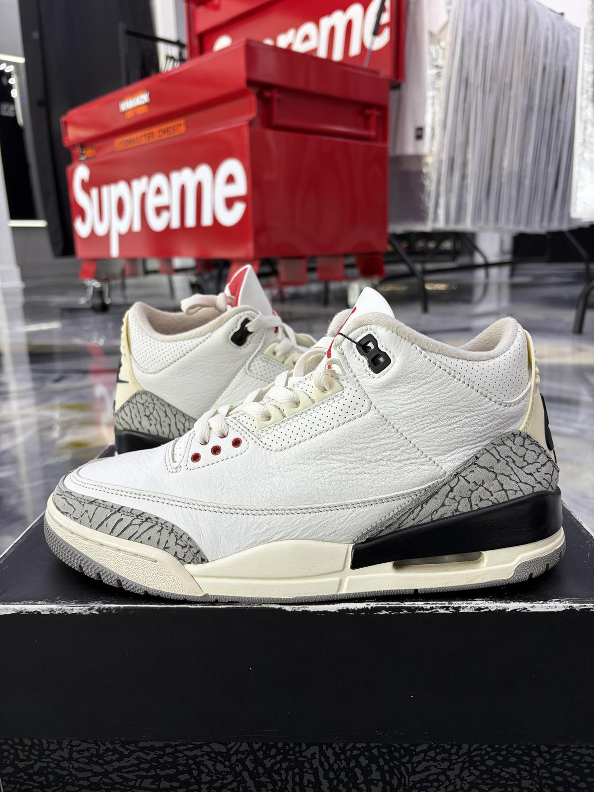 Jordan 3 "Reimagined" Used Size 9
