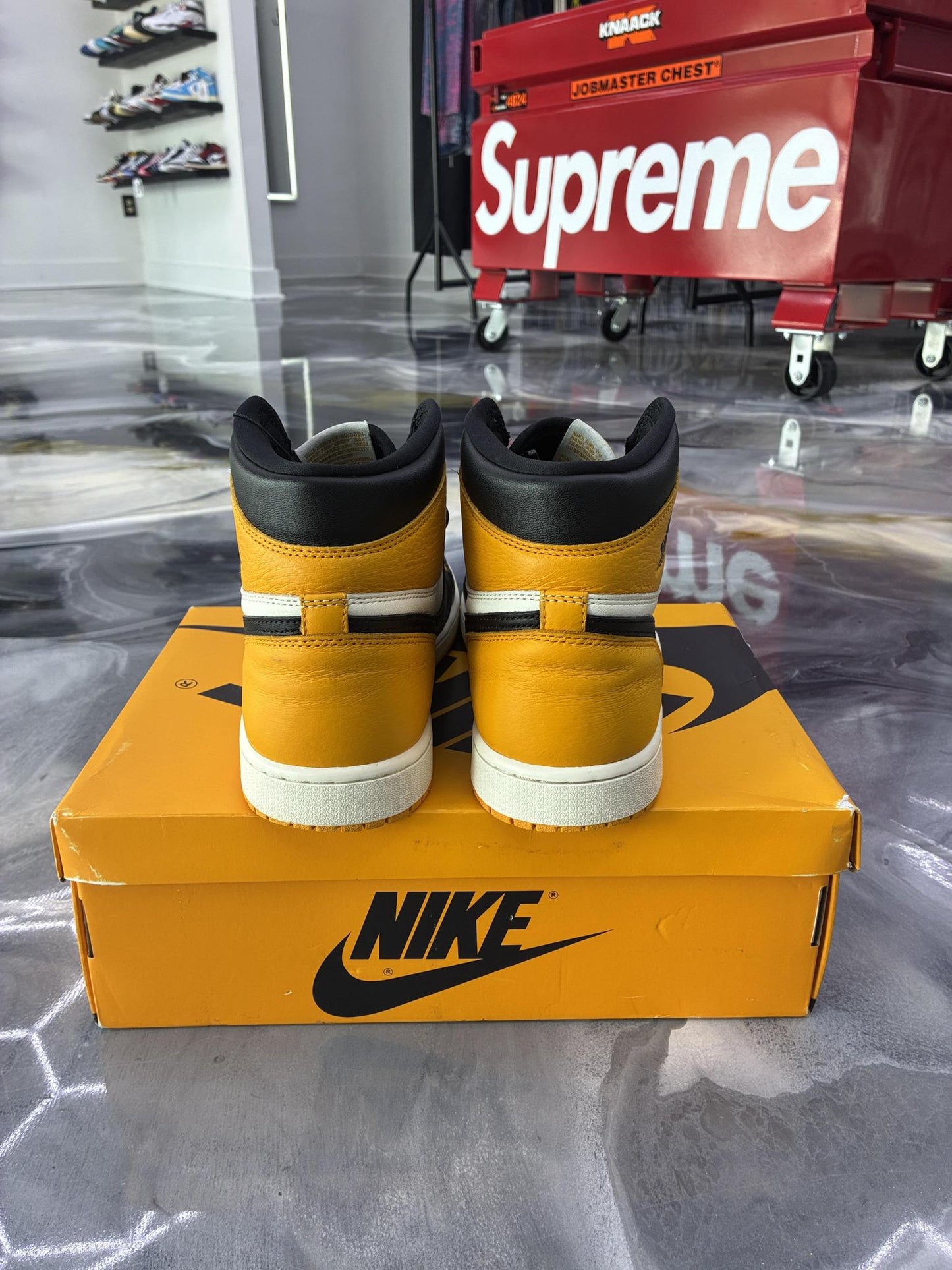 Jordan 1 "Taxi" Used Size 11.5