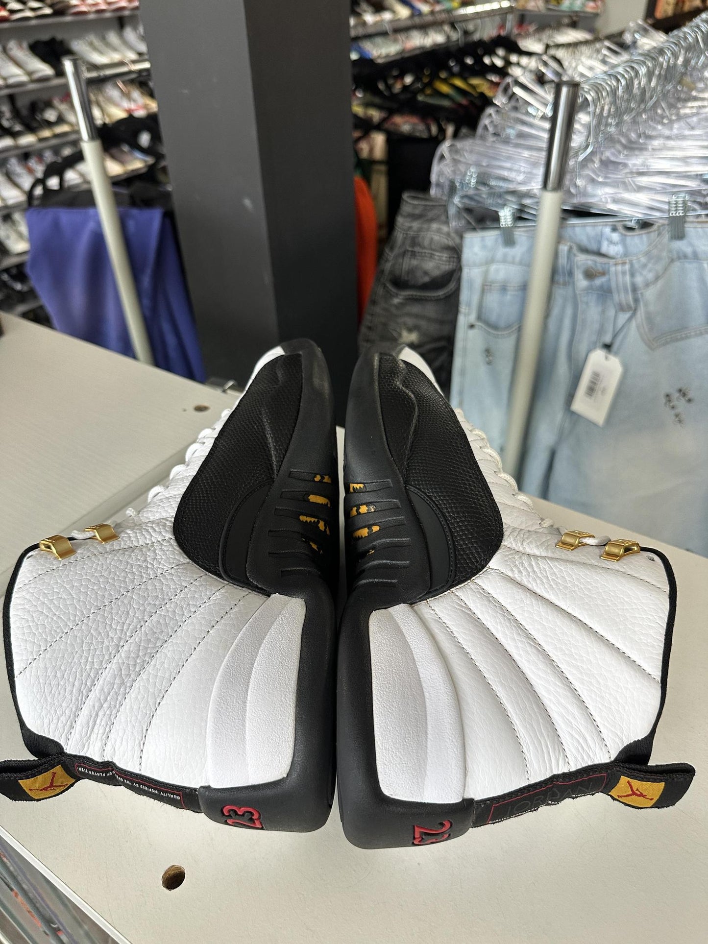 Jordan 12 "Taxi" Size 11