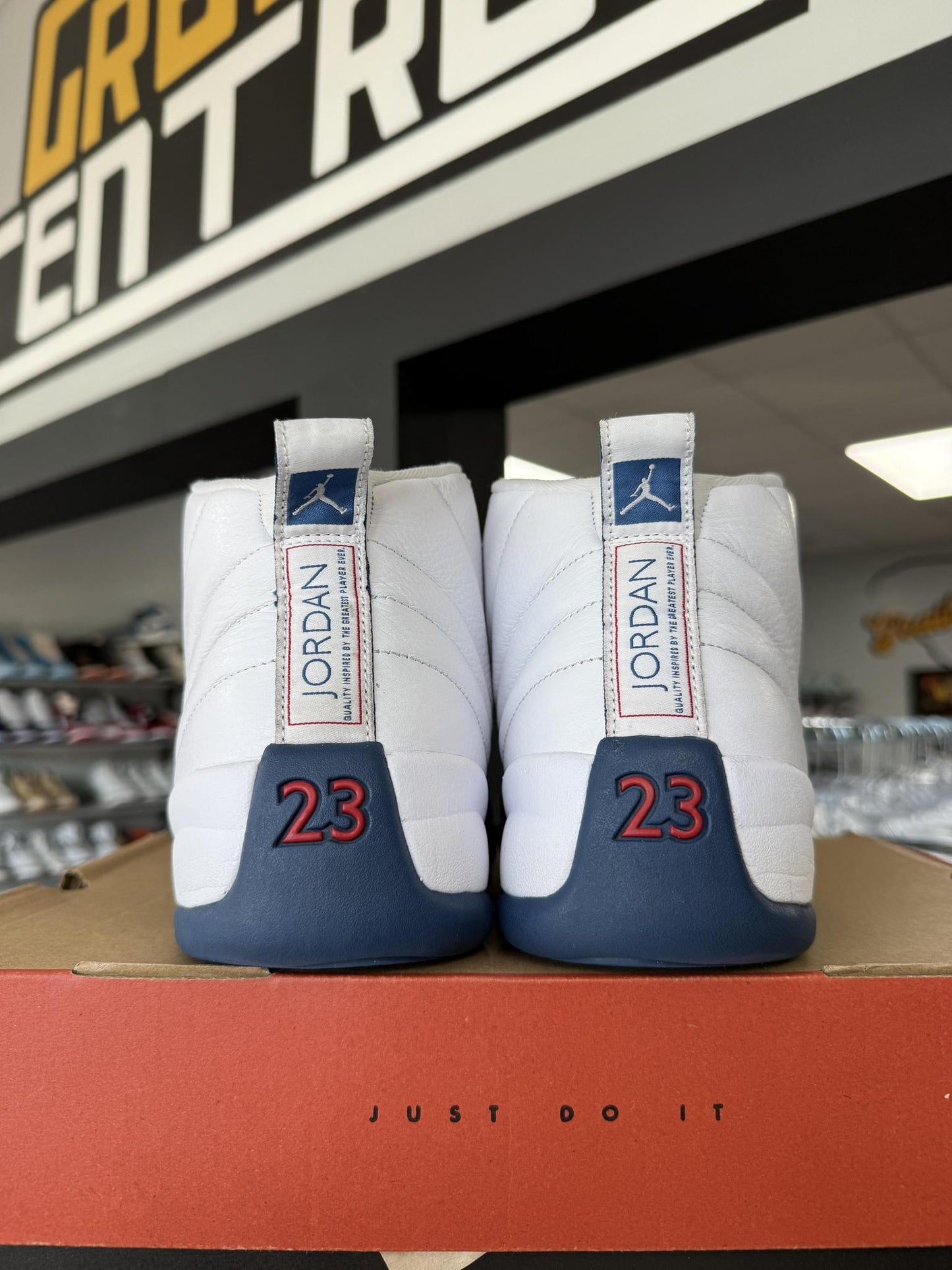 Jordan 12 "French Blue" Used Size 11.5