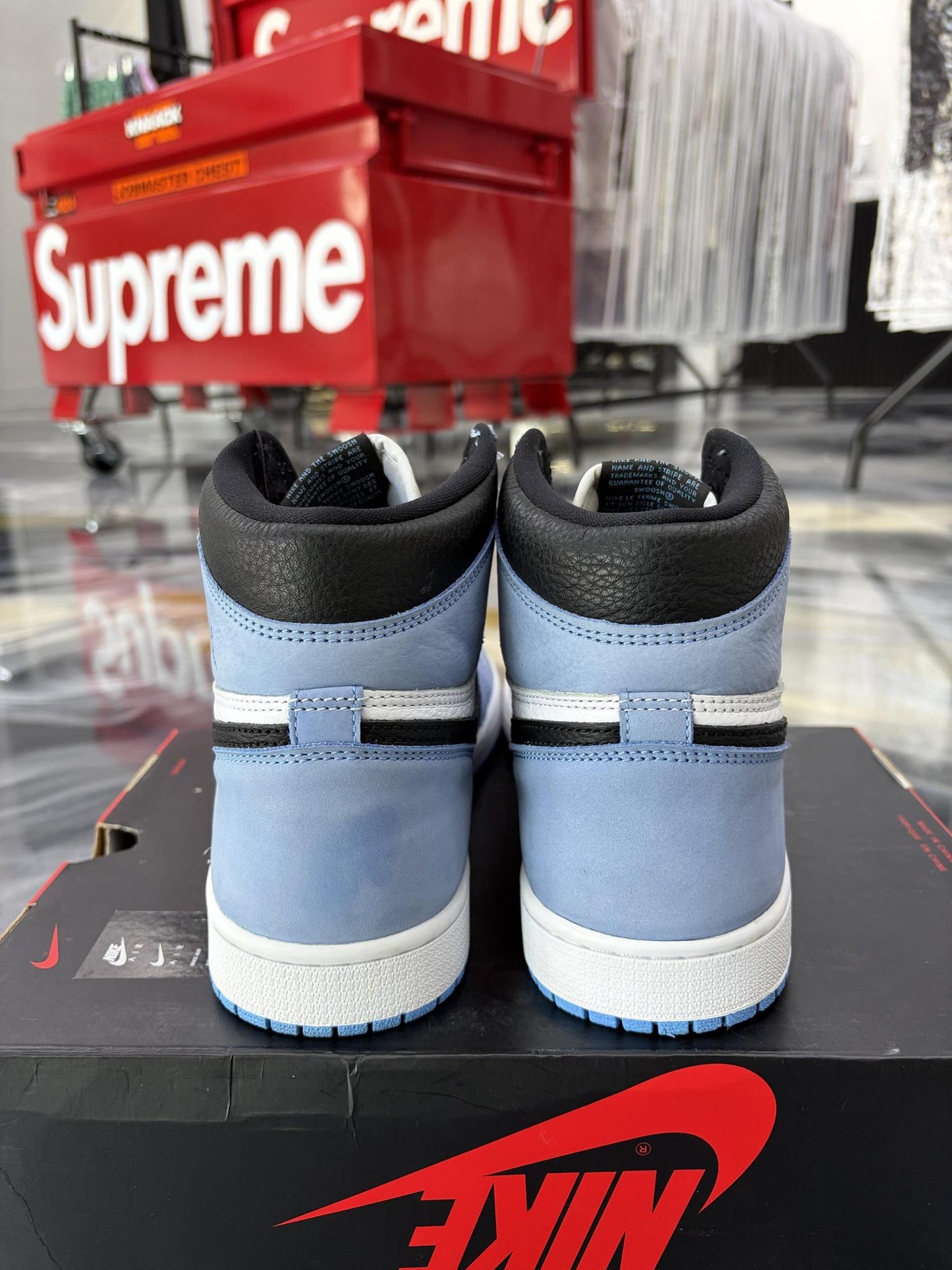Jordan 1 "University Blue" Used Size 10.5