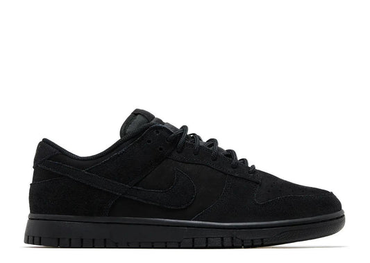Nike Dunk Low SE "Triple Black"