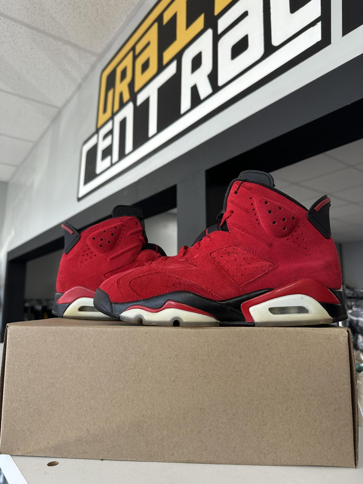 Jordan 6 Toro Used