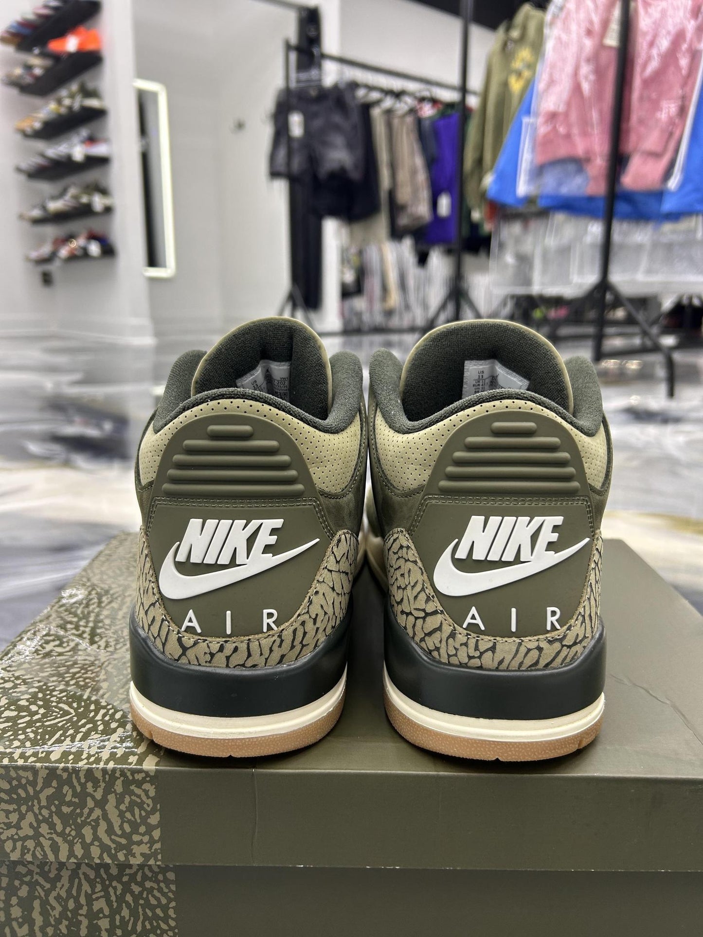Jordan 3 "Family Affair" Used Size 13