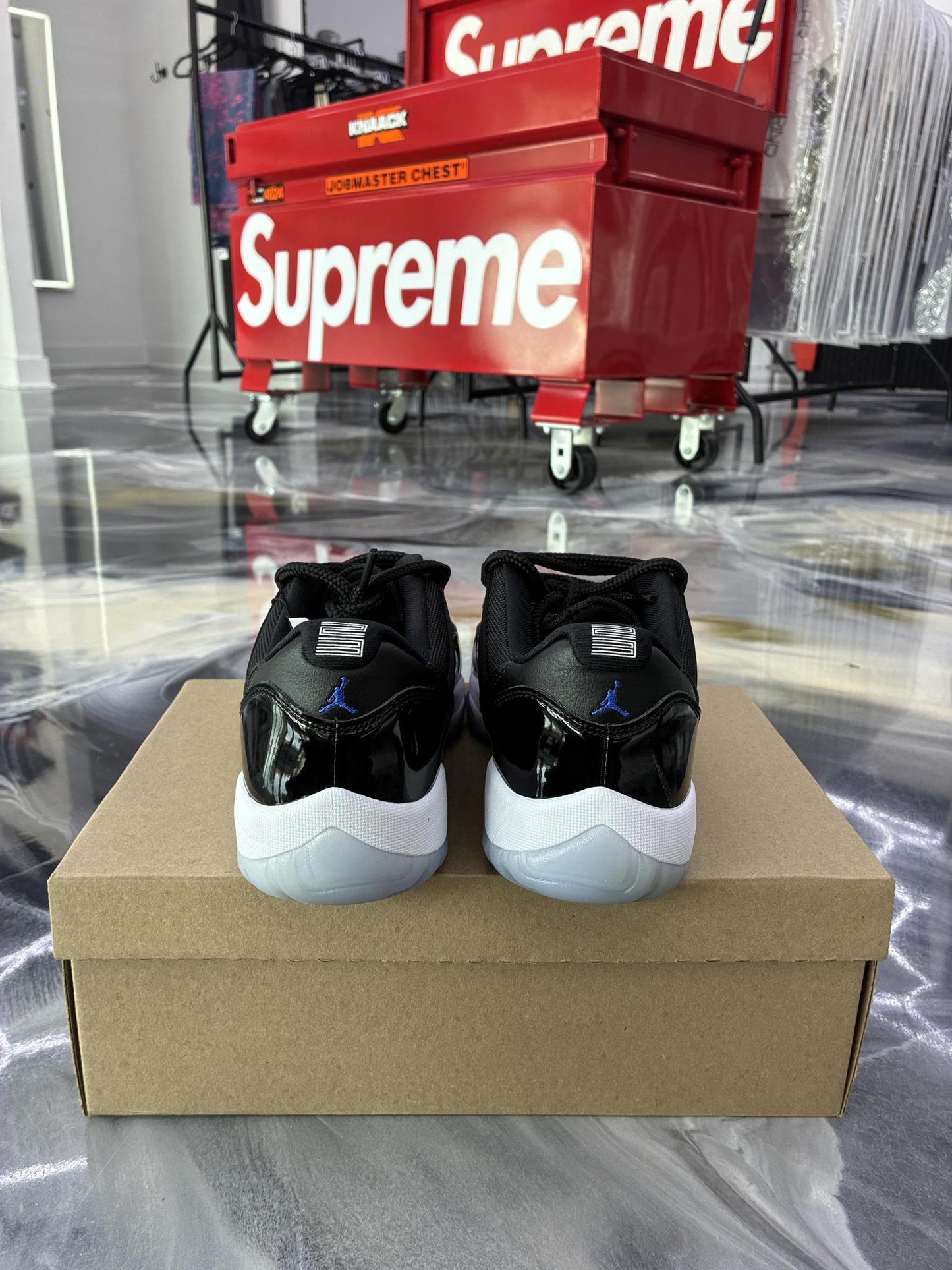 Jordan 11 Low Space Jam Used