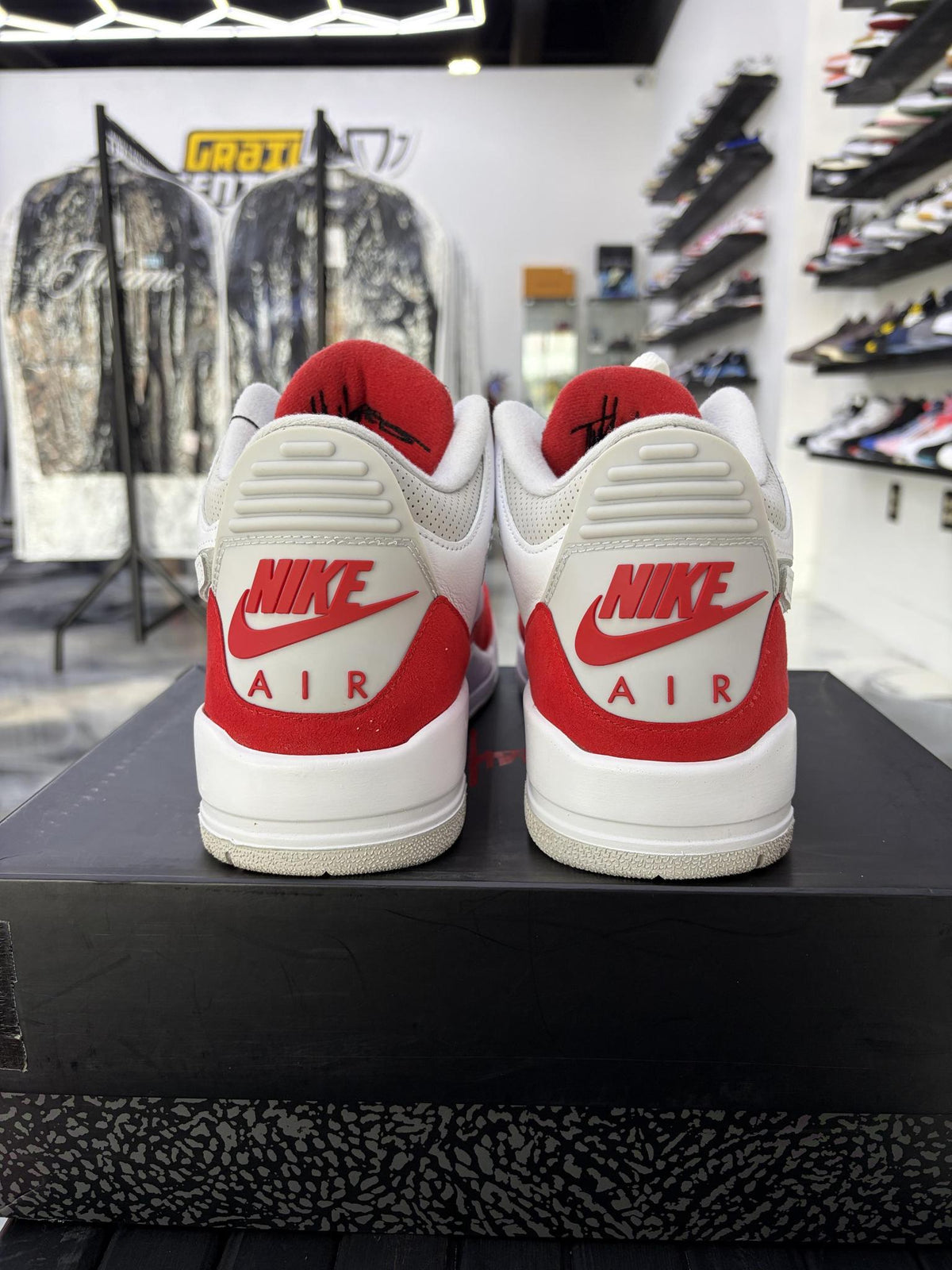 Jordan 3 "Tinker Red" Used Size 12