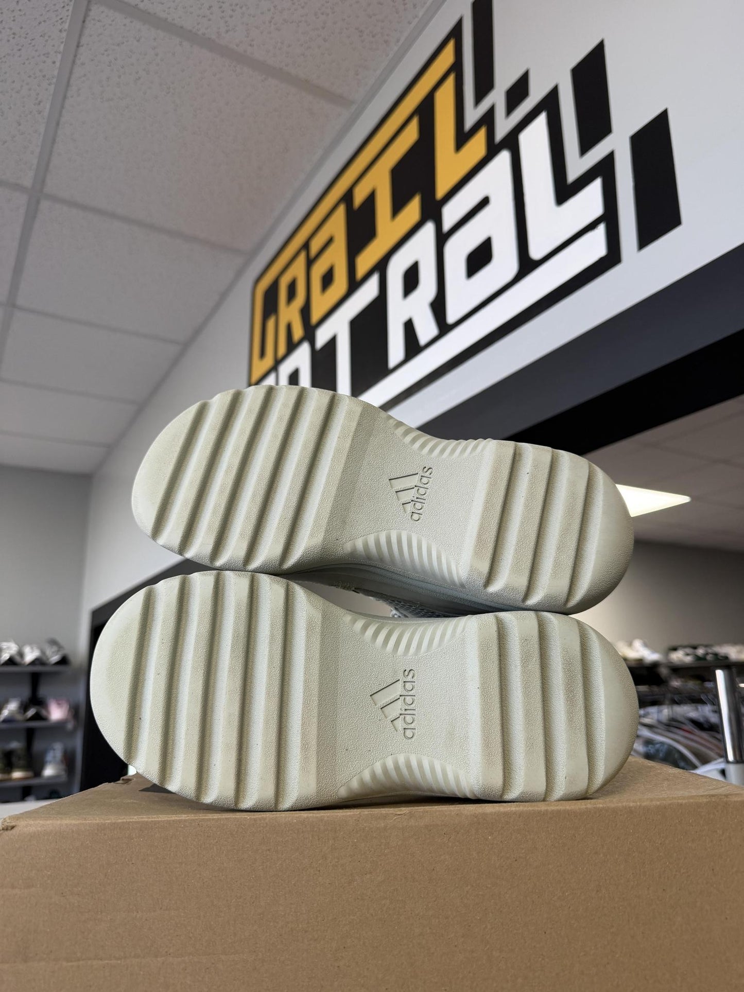 Yeezy DSRT Boot "Salt" Used Size 9.5
