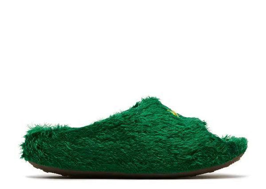 Nike Rejuven8 Slide "Kelly Green"