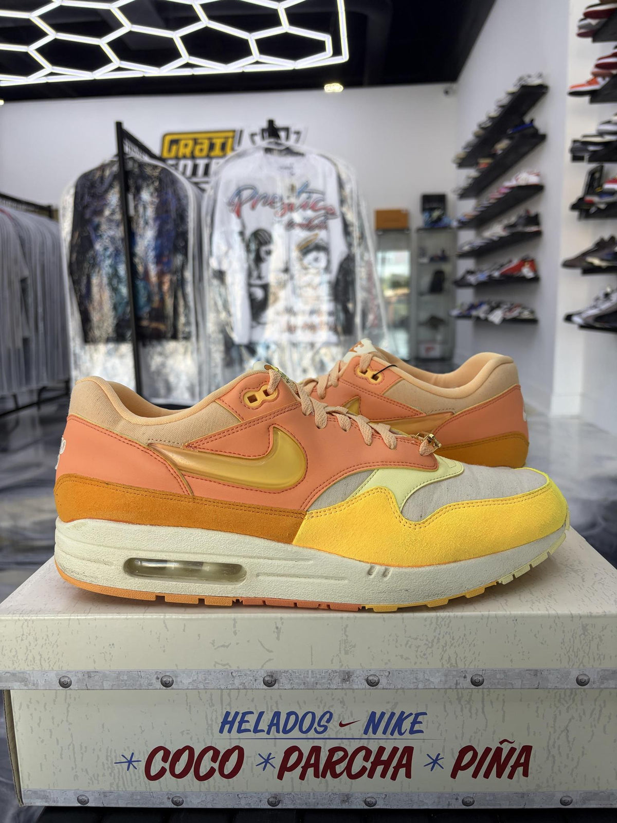 Nike Air Max 1 Puerto Rico "Orange Frost" Used Size 12