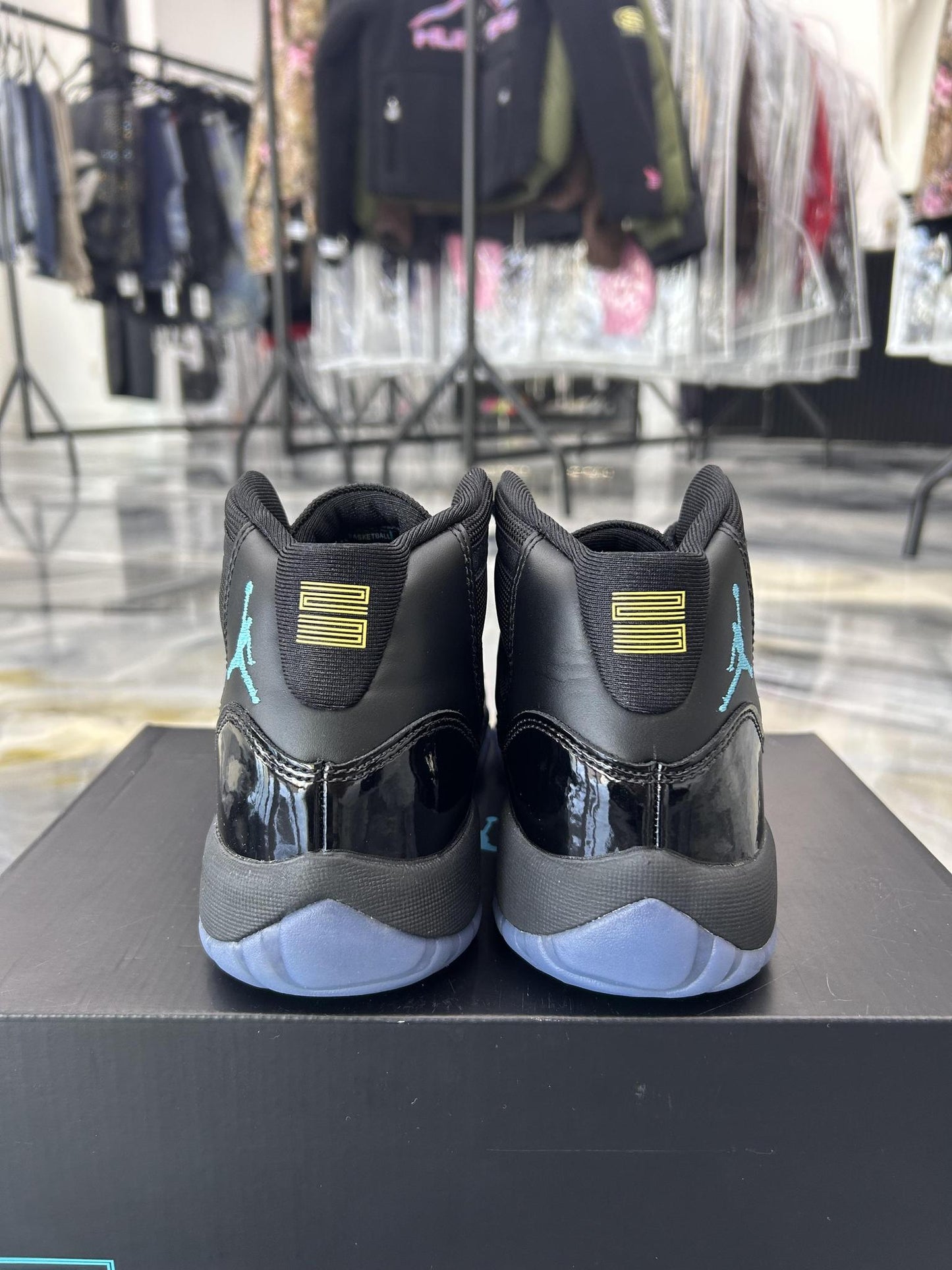 Jordan 11 "Gamma" Used 7Y/8.5W