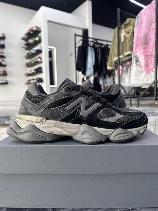New Balance 9060 "Castlerock" Used Size 9